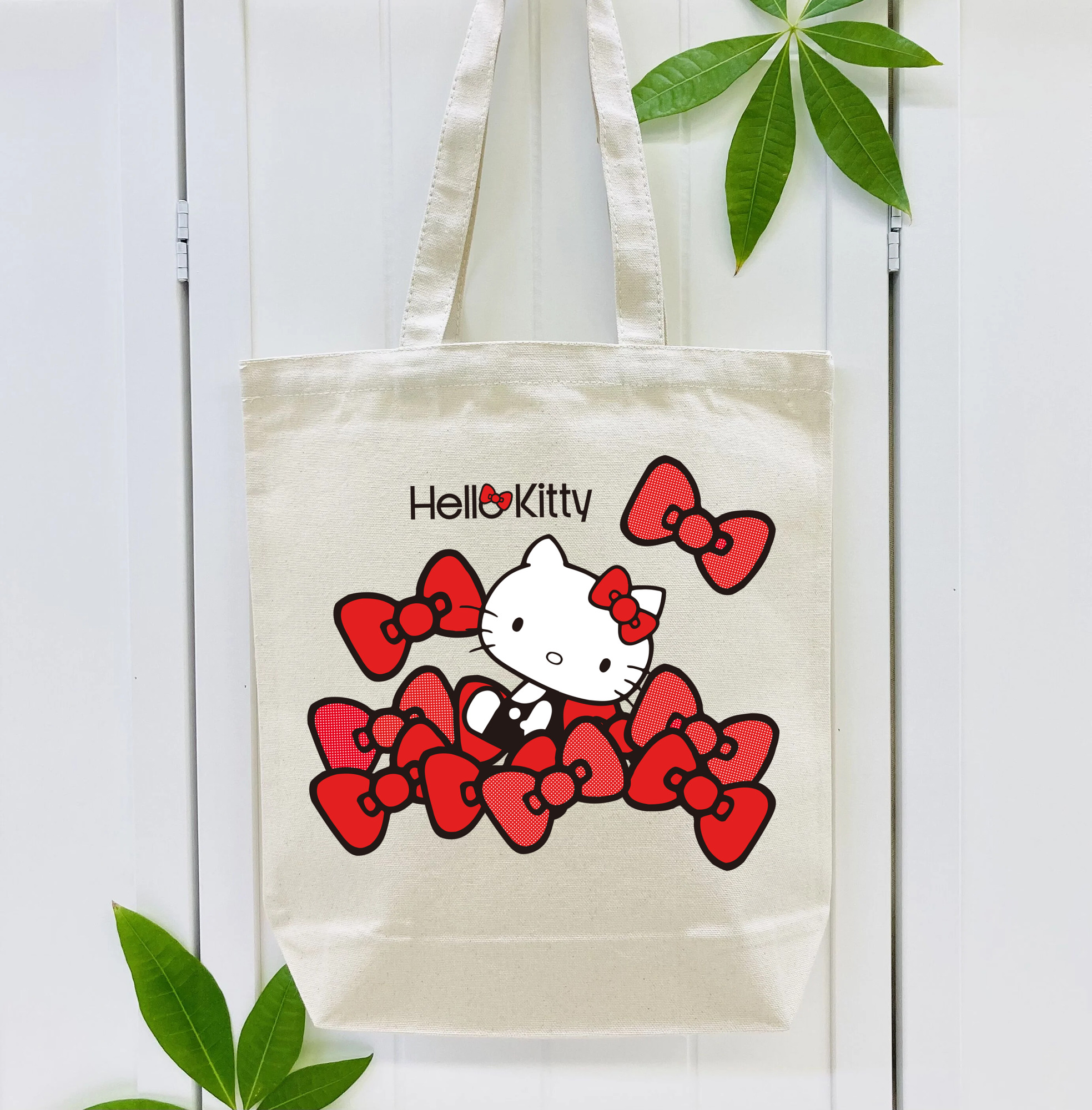 Hello Kitty ハローキティ 縦型キャンバス生地手提げバッグ　トートバッグ