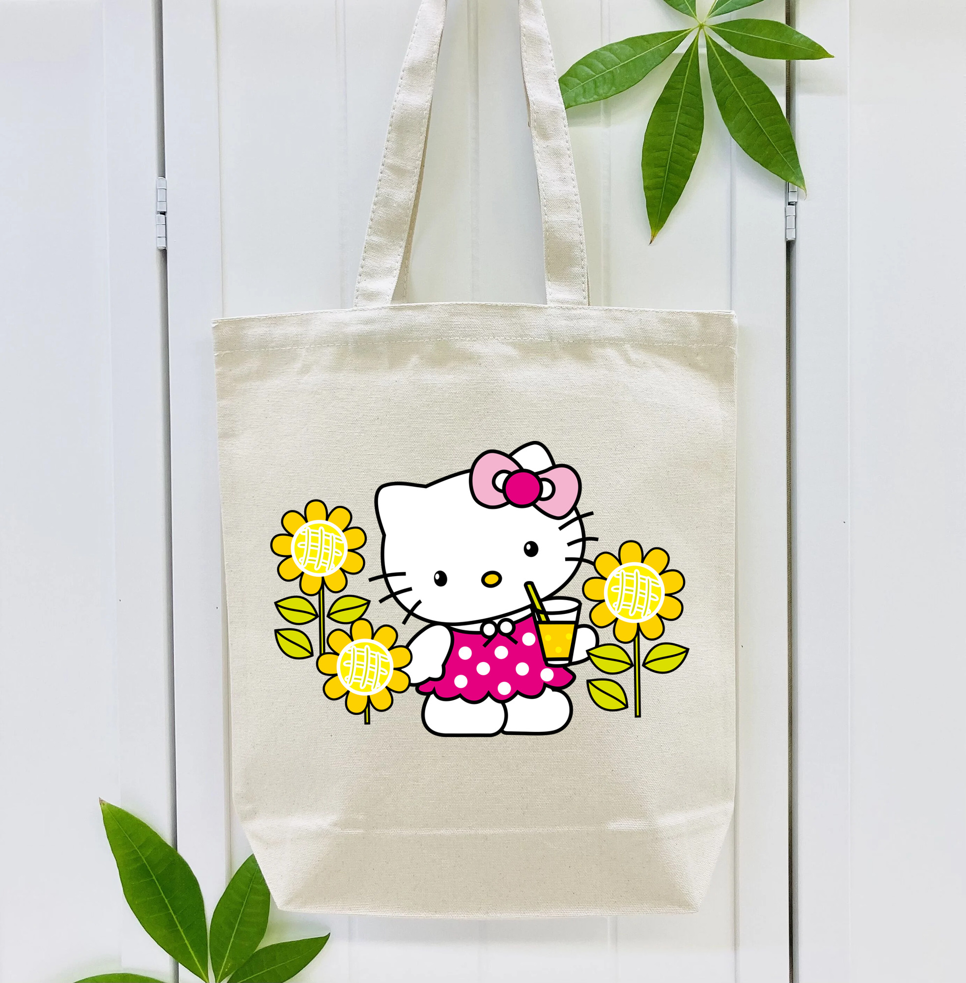 Hello Kitty ハローキティ 縦型キャンバス生地手提げバッグ　トートバッグ
