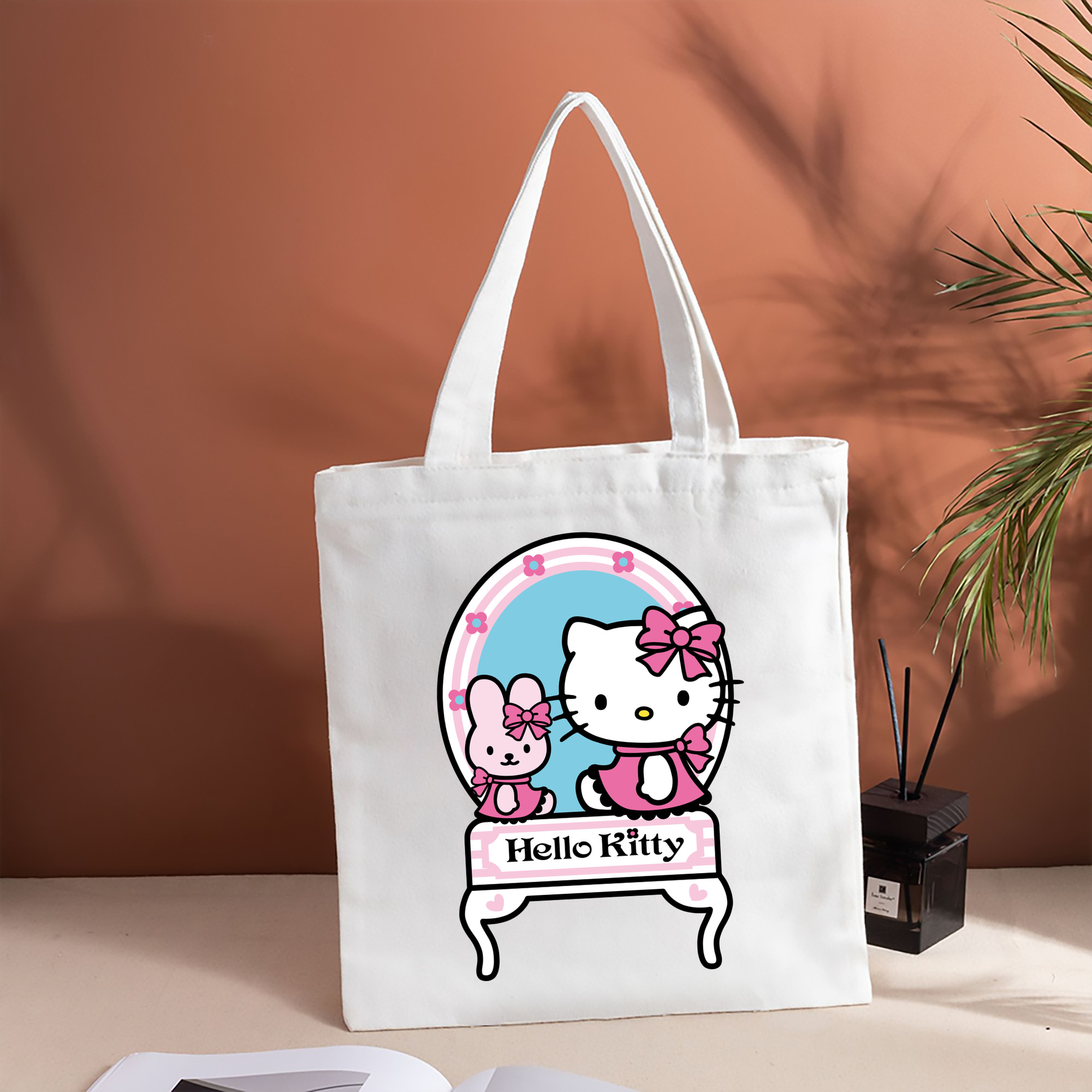 Hello Kitty ハローキティ 縦型キャンバス生地手提げバッグ　トートバッグ