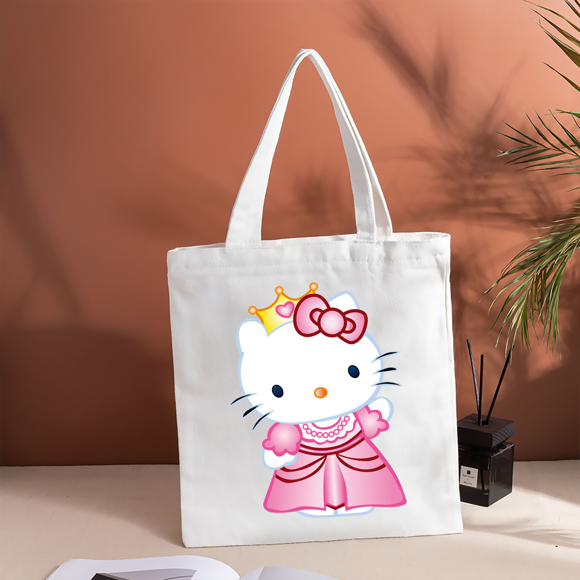 Hello Kitty ハローキティ 縦型キャンバス生地手提げバッグ　トートバッグ