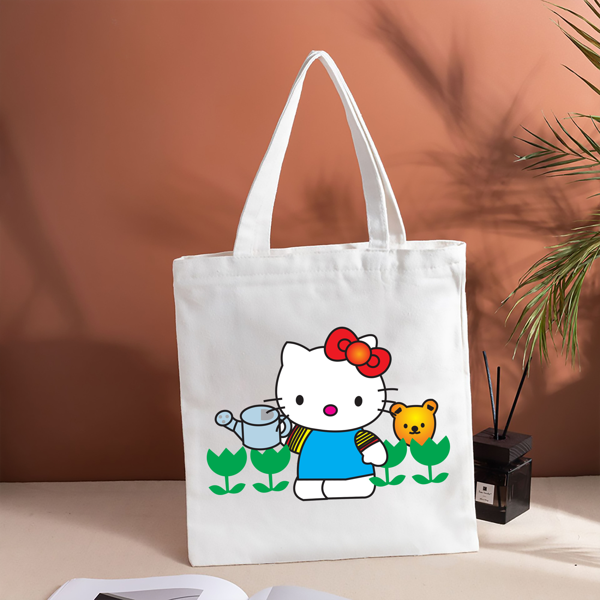 Hello Kitty ハローキティ 縦型キャンバス生地手提げバッグ　トートバッグ