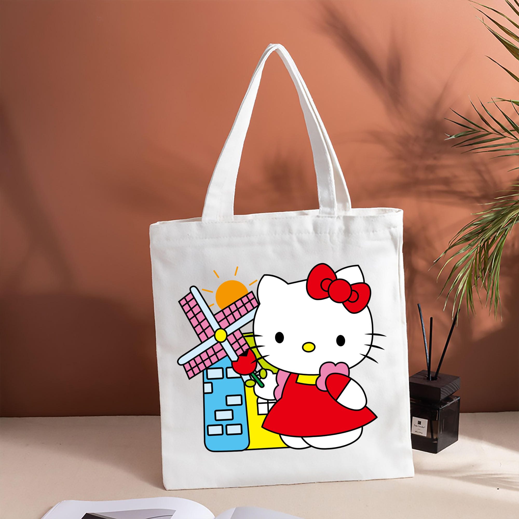 Hello Kitty ハローキティ 縦型キャンバス生地手提げバッグ　トートバッグ