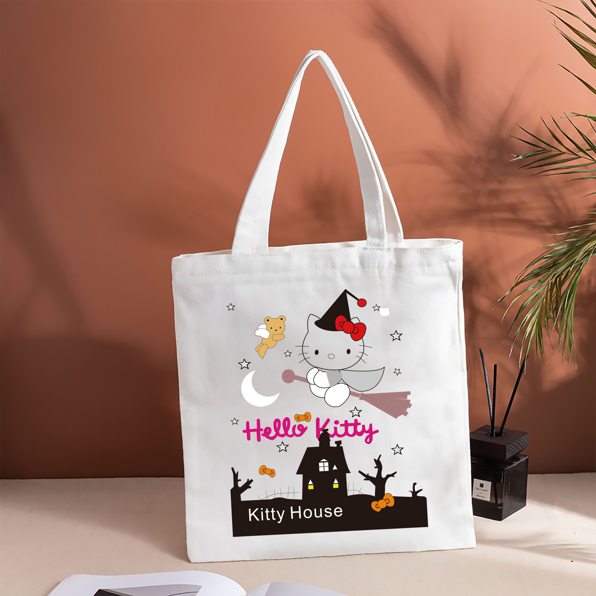 Hello Kitty ハローキティ 縦型キャンバス生地手提げバッグ　トートバッグ