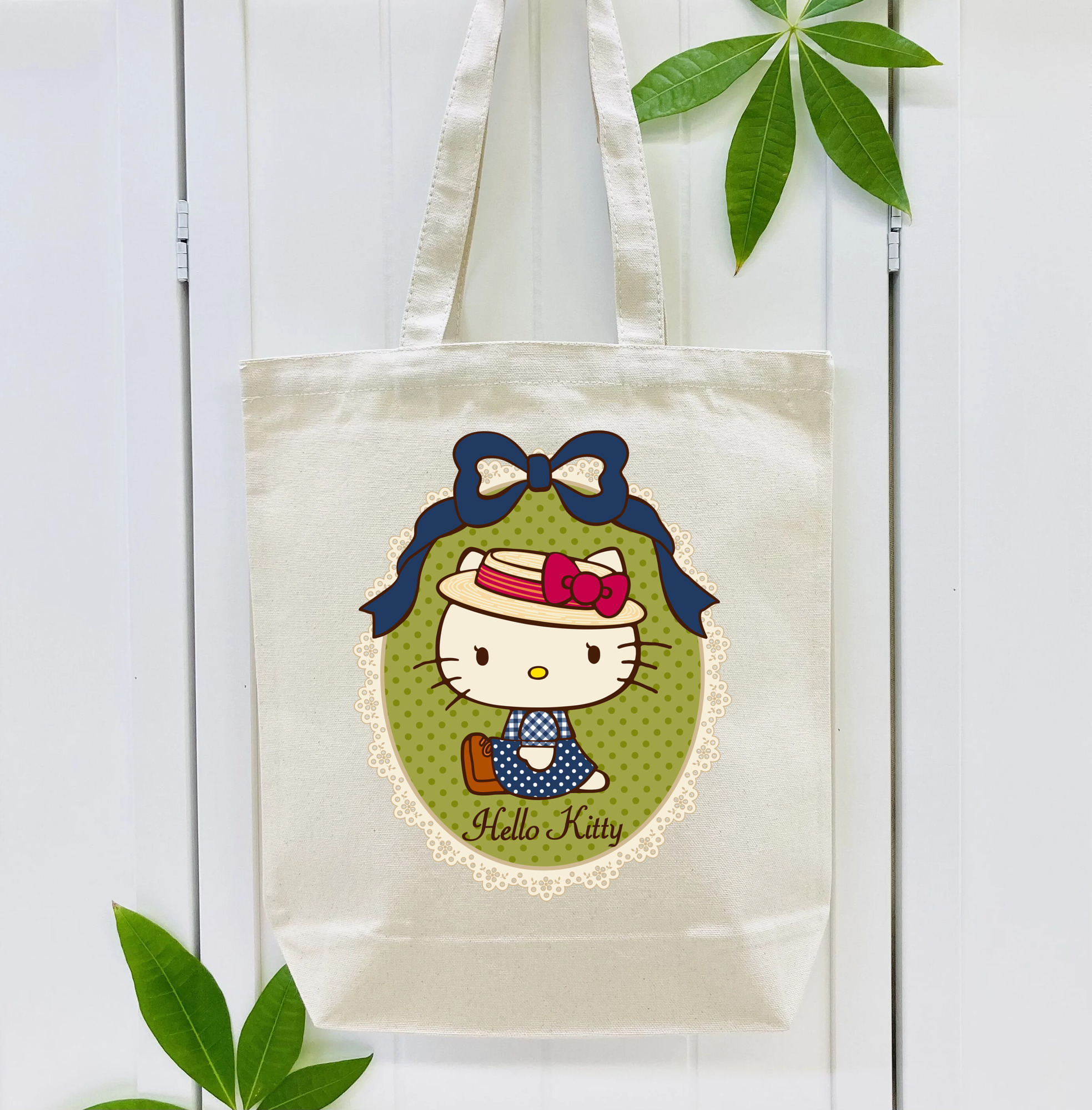 Hello Kitty ハローキティ 縦型キャンバス生地手提げバッグ　トートバッグ