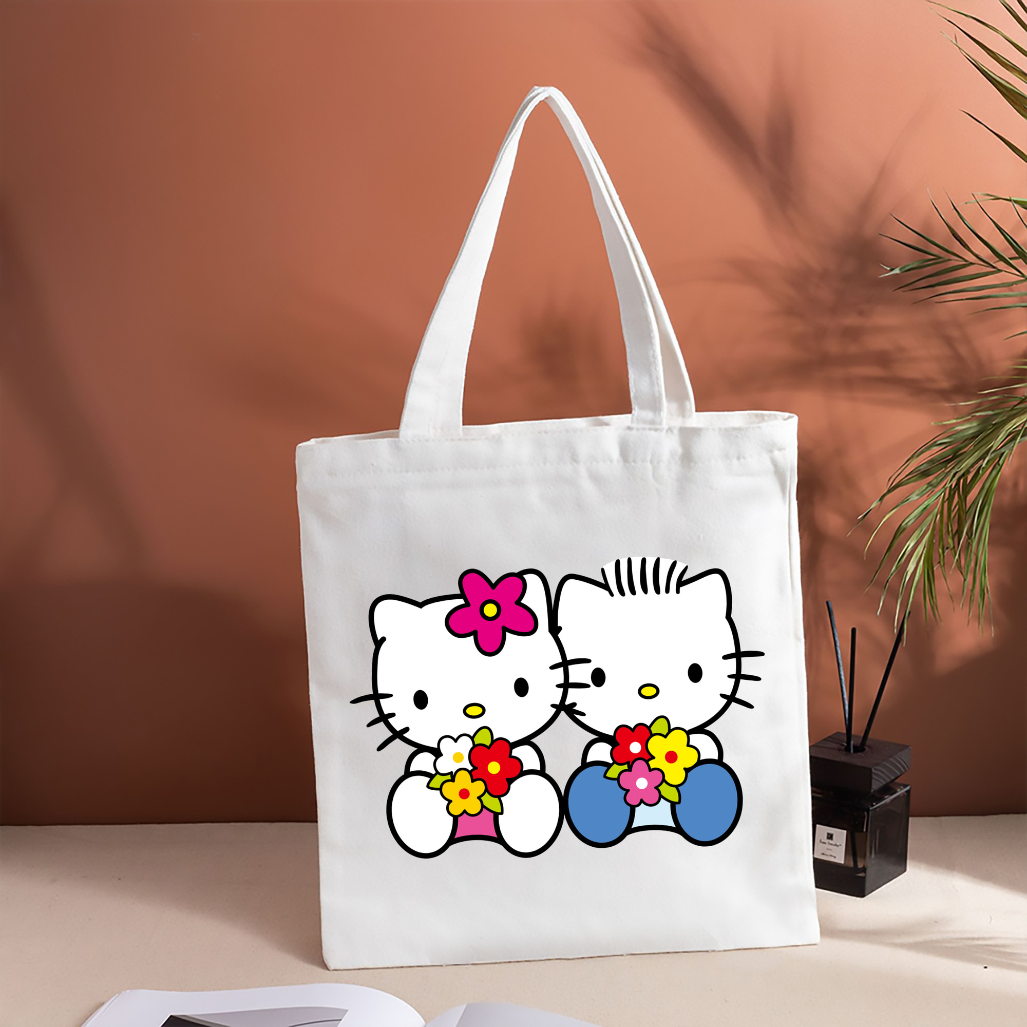 Hello Kitty ハローキティ 縦型キャンバス生地手提げバッグ　トートバッグ
