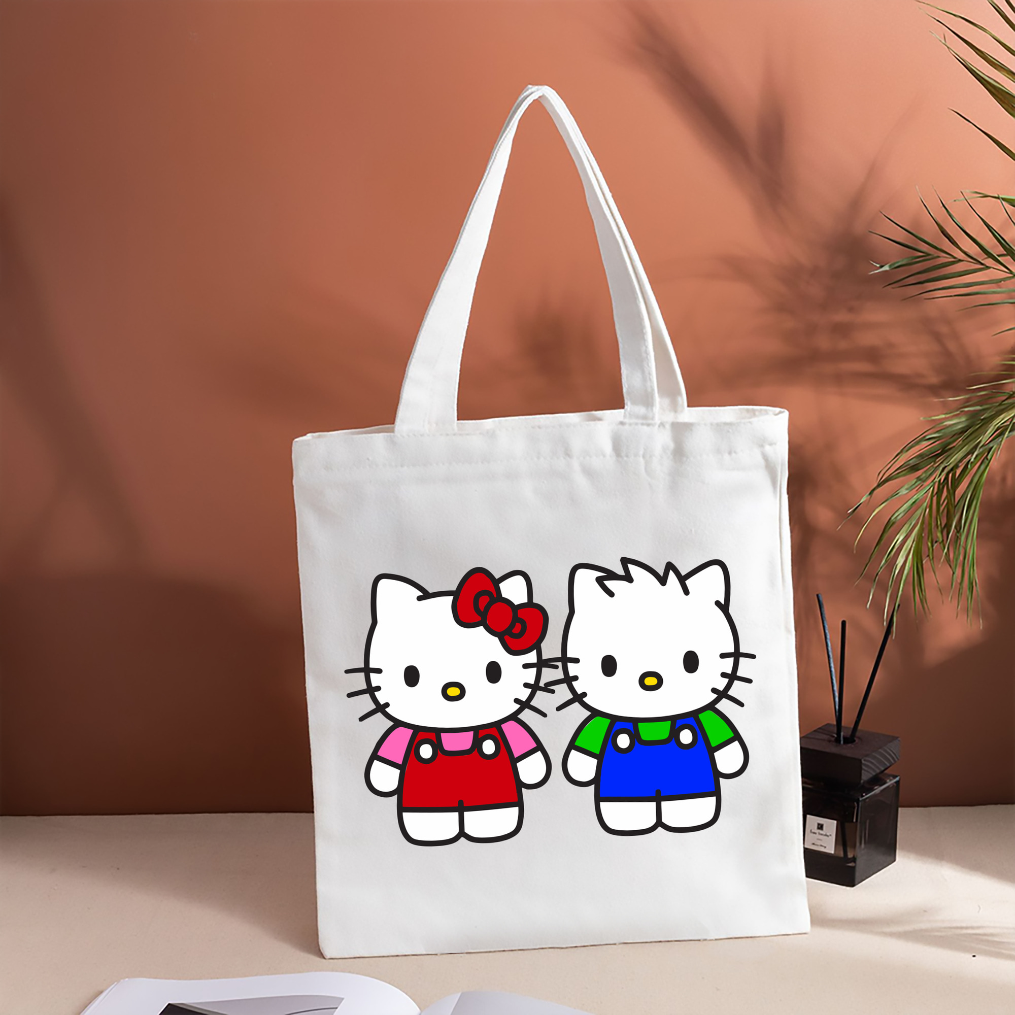 Hello Kitty ハローキティ 縦型キャンバス生地手提げバッグ　トートバッグ