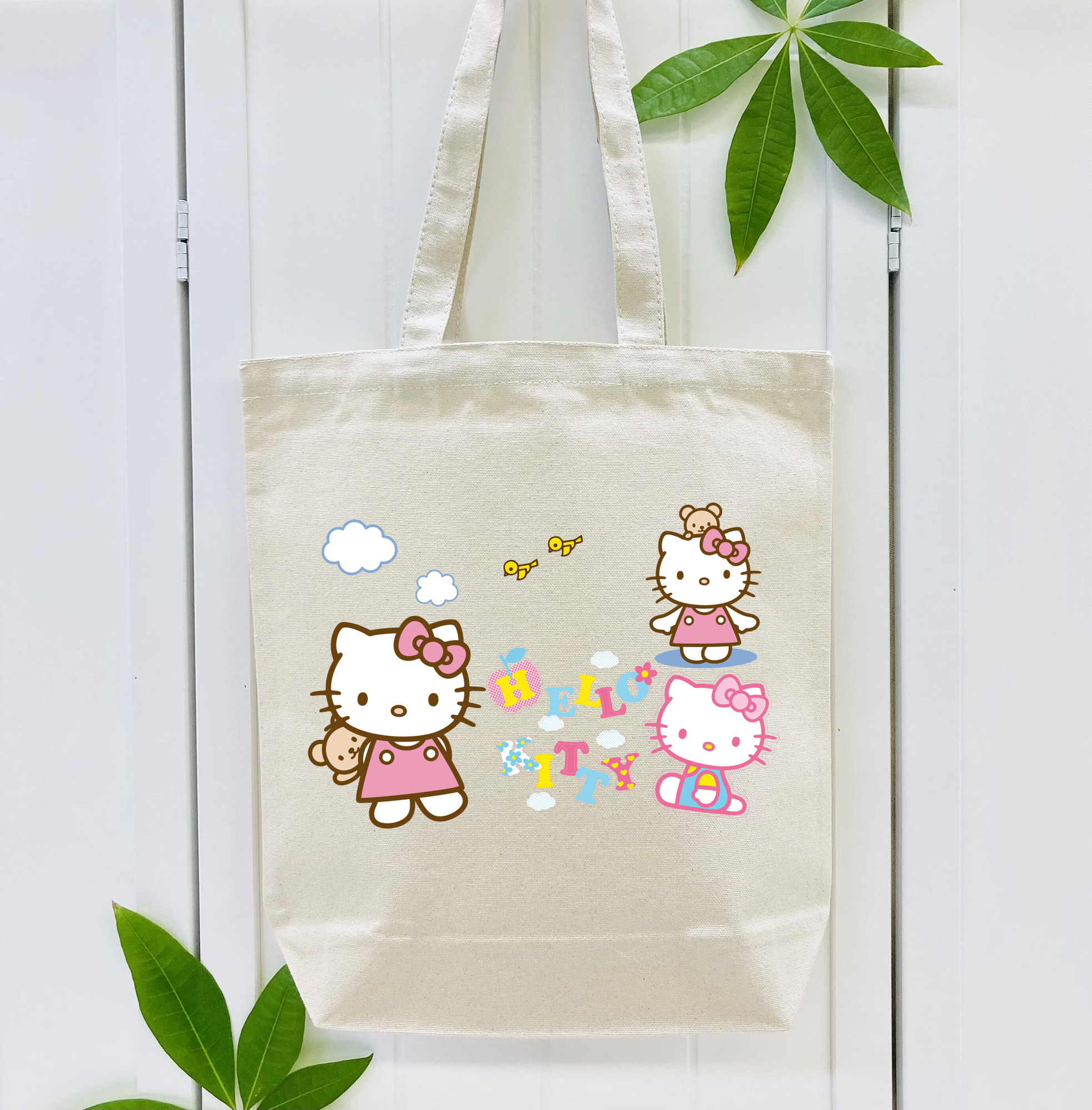 Hello Kitty ハローキティ 縦型キャンバス生地手提げバッグ　トートバッグ