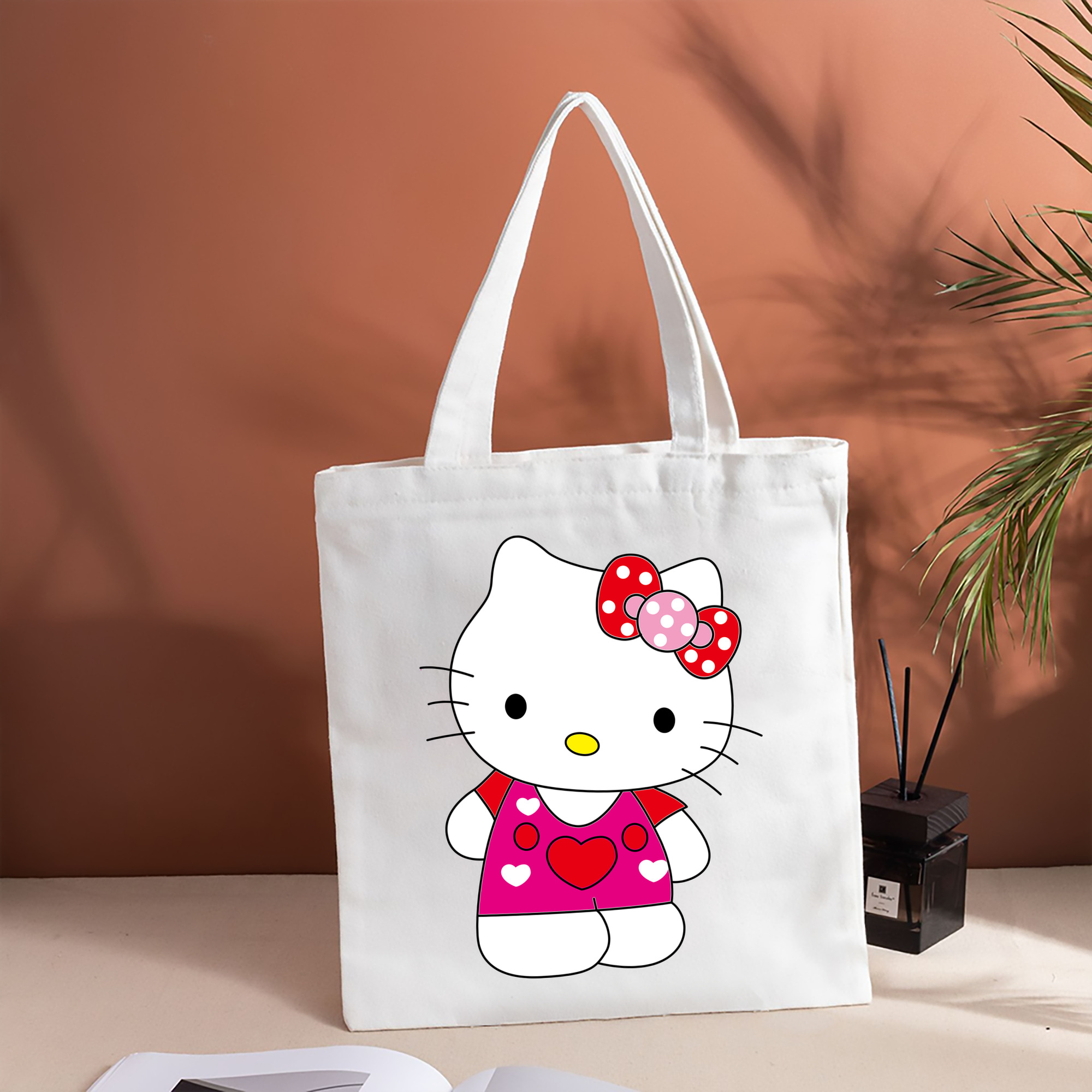 Hello Kitty ハローキティ 縦型キャンバス生地手提げバッグ　トートバッグ