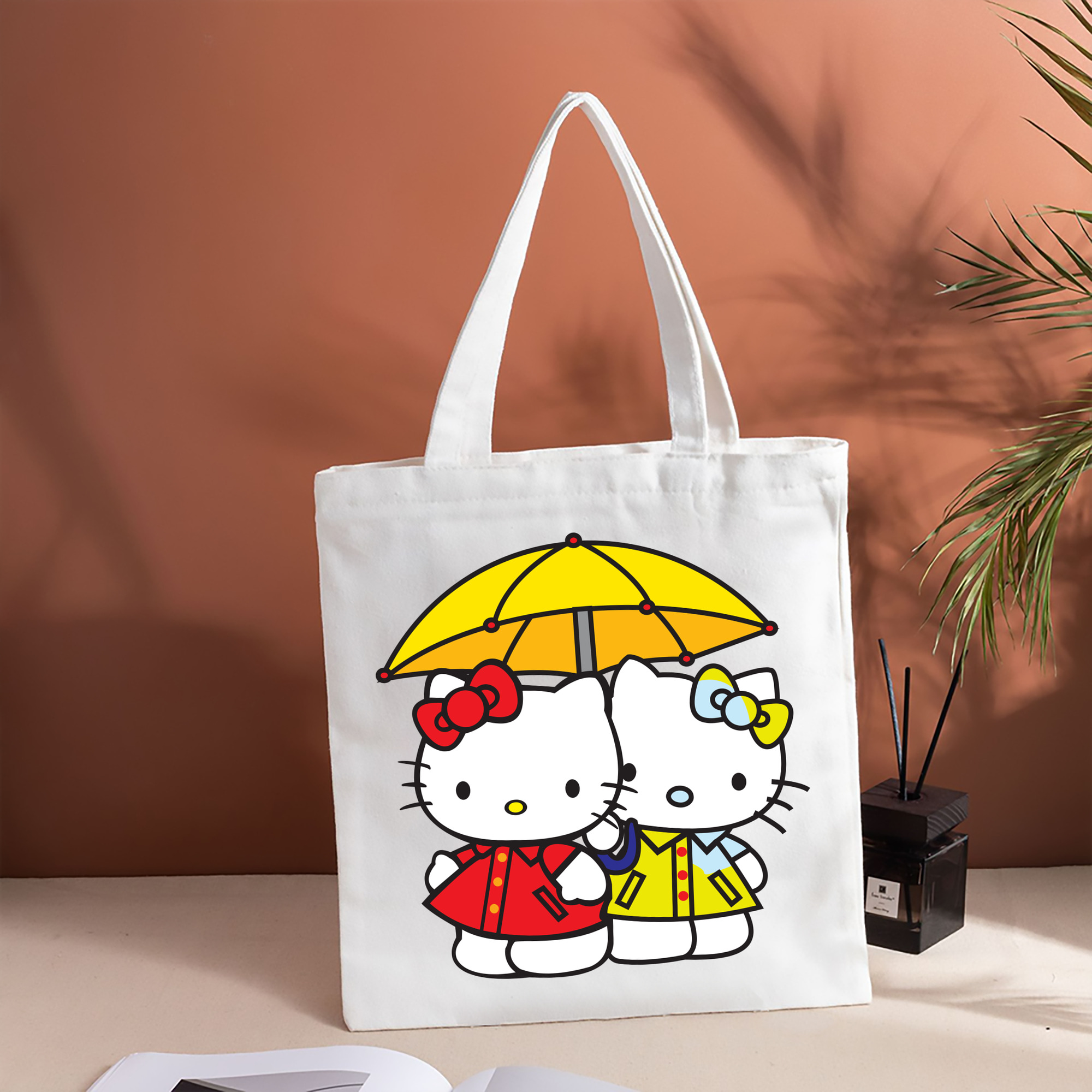 Hello Kitty ハローキティ 縦型キャンバス生地手提げバッグ　トートバッグ