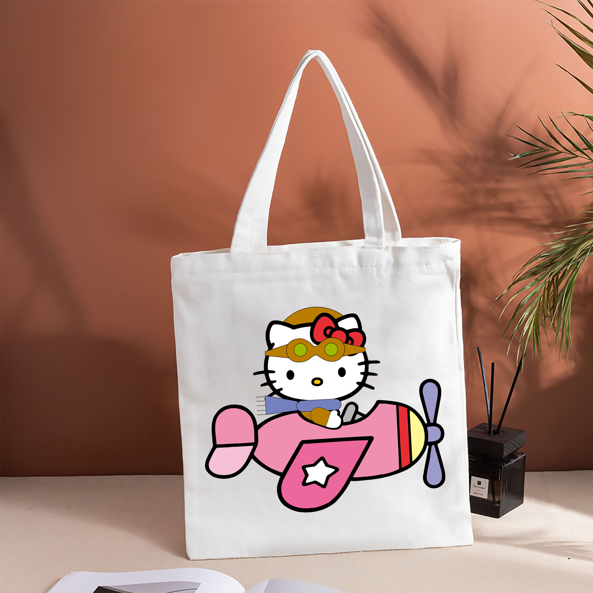 Hello Kitty ハローキティ 縦型キャンバス生地手提げバッグ　トートバッグ