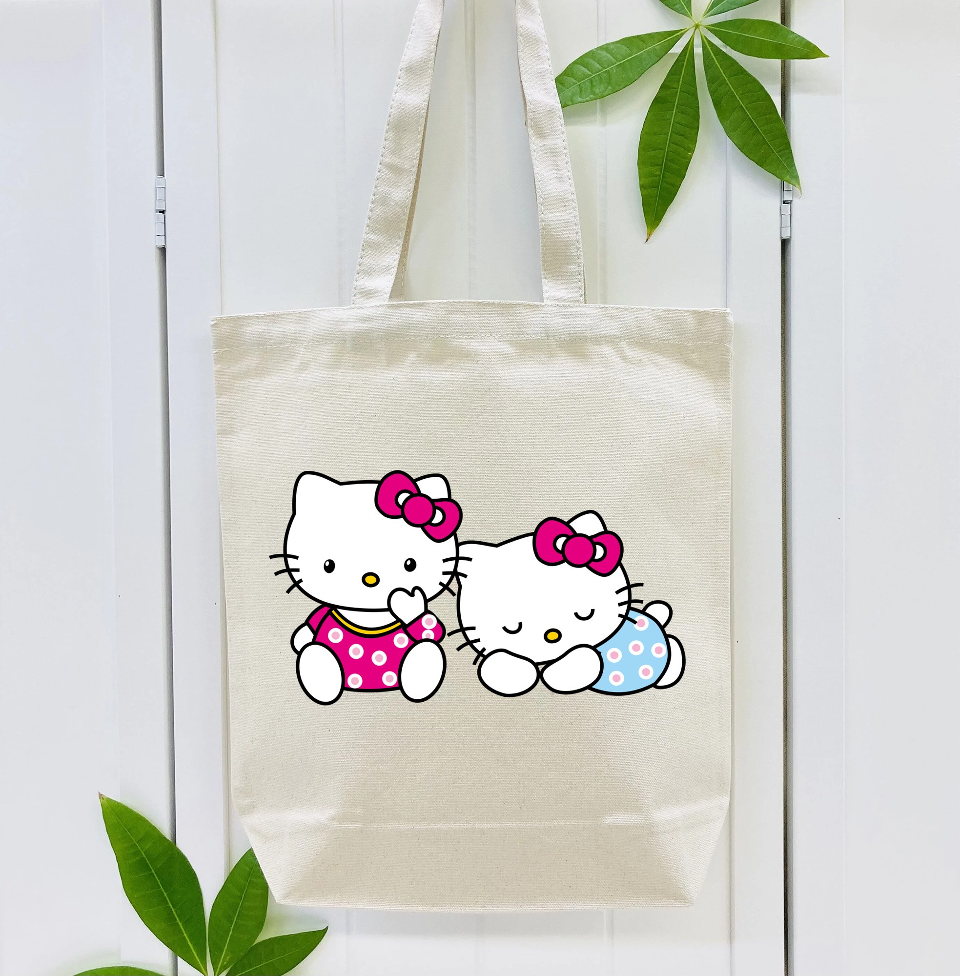 Hello Kitty ハローキティ 縦型キャンバス生地手提げバッグ　トートバッグ