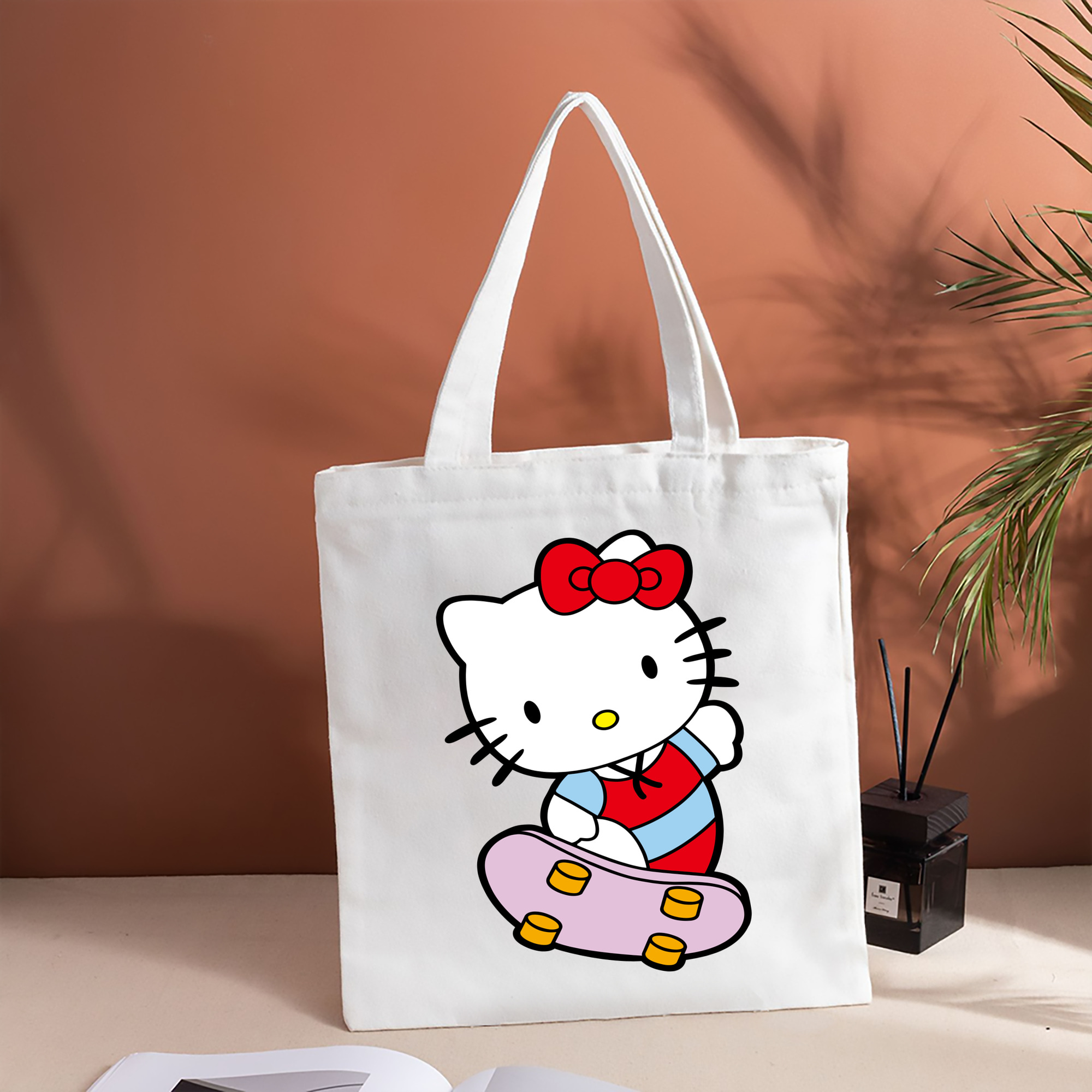 Hello Kitty ハローキティ 縦型キャンバス生地手提げバッグ　トートバッグ