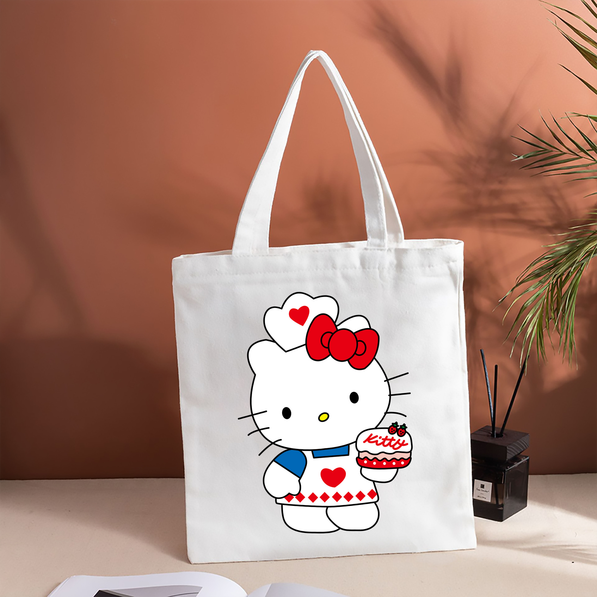 Hello Kitty ハローキティ 縦型キャンバス生地手提げバッグ　トートバッグ