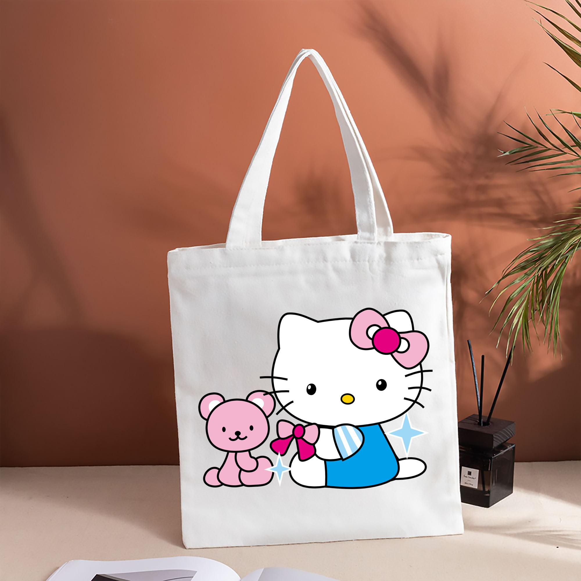 Hello Kitty ハローキティ 縦型キャンバス生地手提げバッグ　トートバッグ