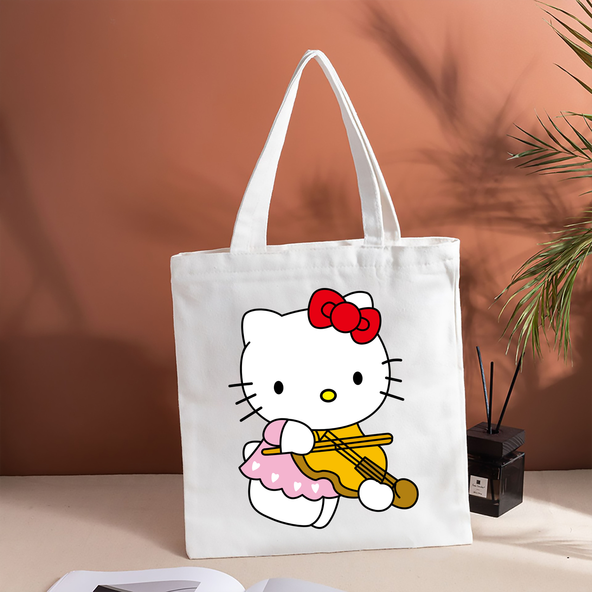 Hello Kitty ハローキティ 縦型キャンバス生地手提げバッグ　トートバッグ