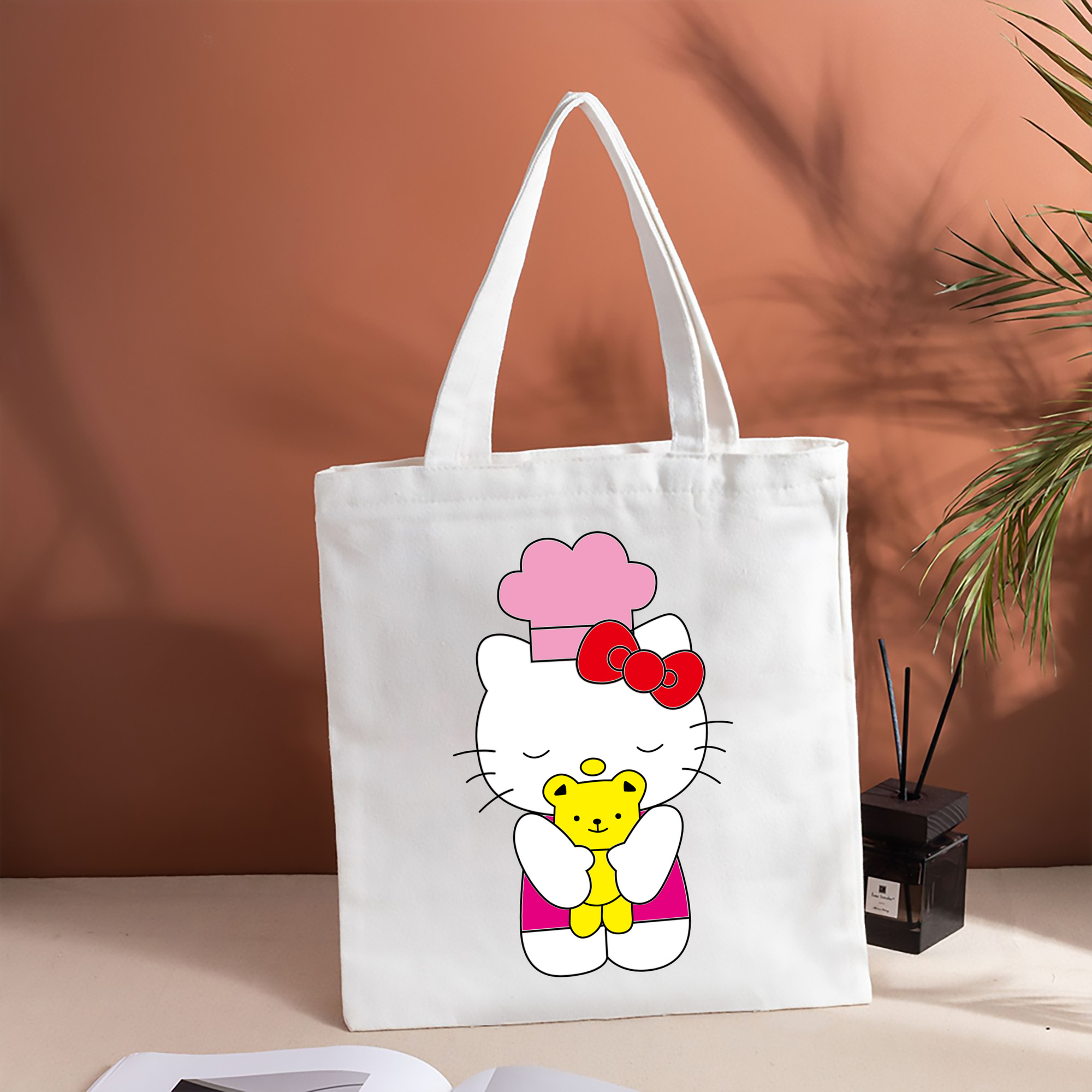 Hello Kitty ハローキティ 縦型キャンバス生地手提げバッグ　トートバッグ