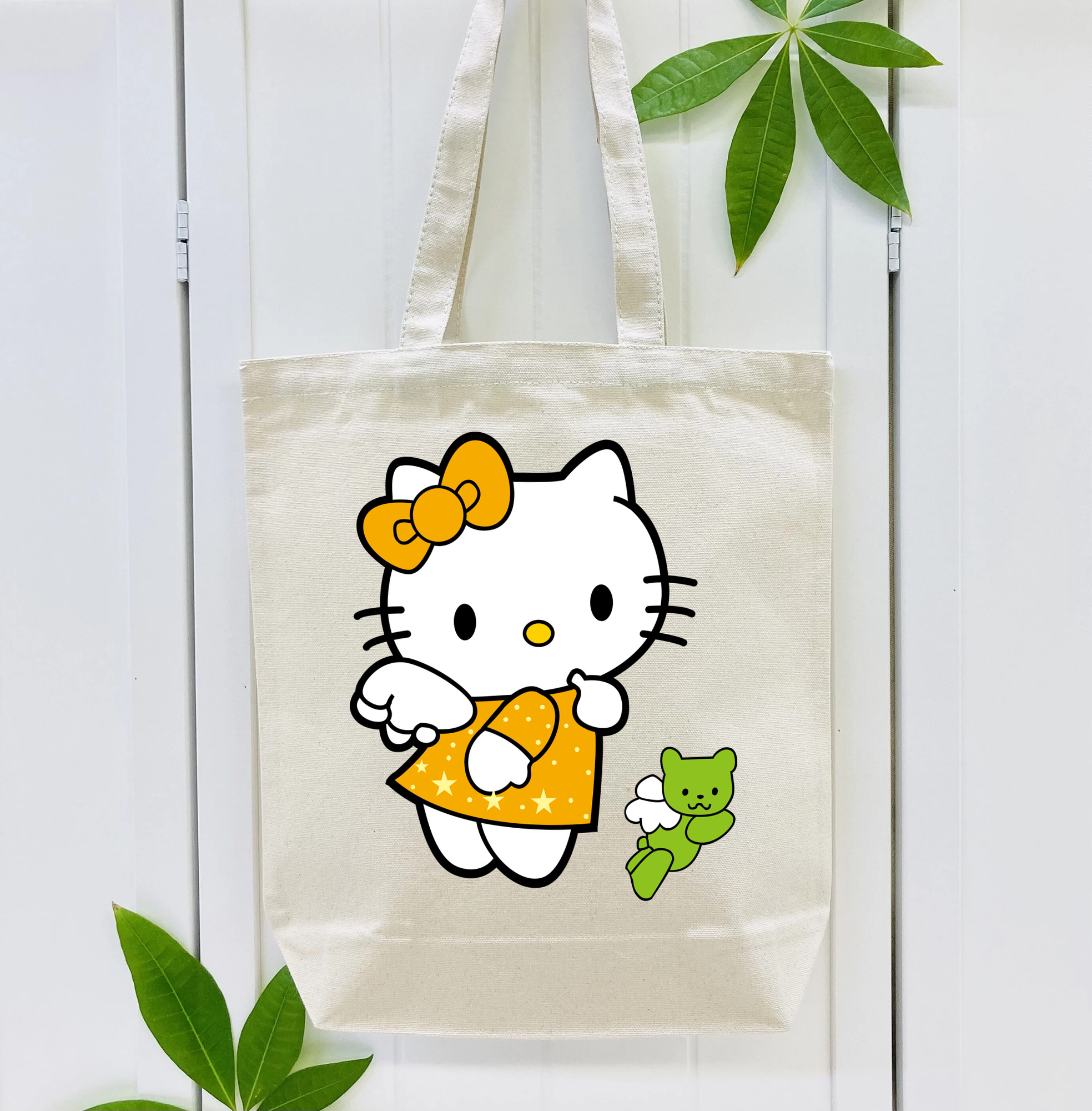 Hello Kitty ハローキティ 縦型キャンバス生地手提げバッグ　トートバッグ