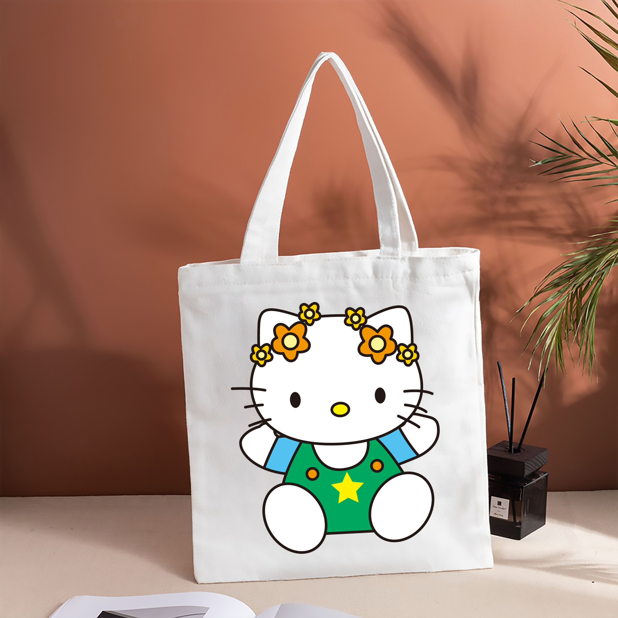 Hello Kitty ハローキティ 縦型キャンバス生地手提げバッグ　トートバッグ