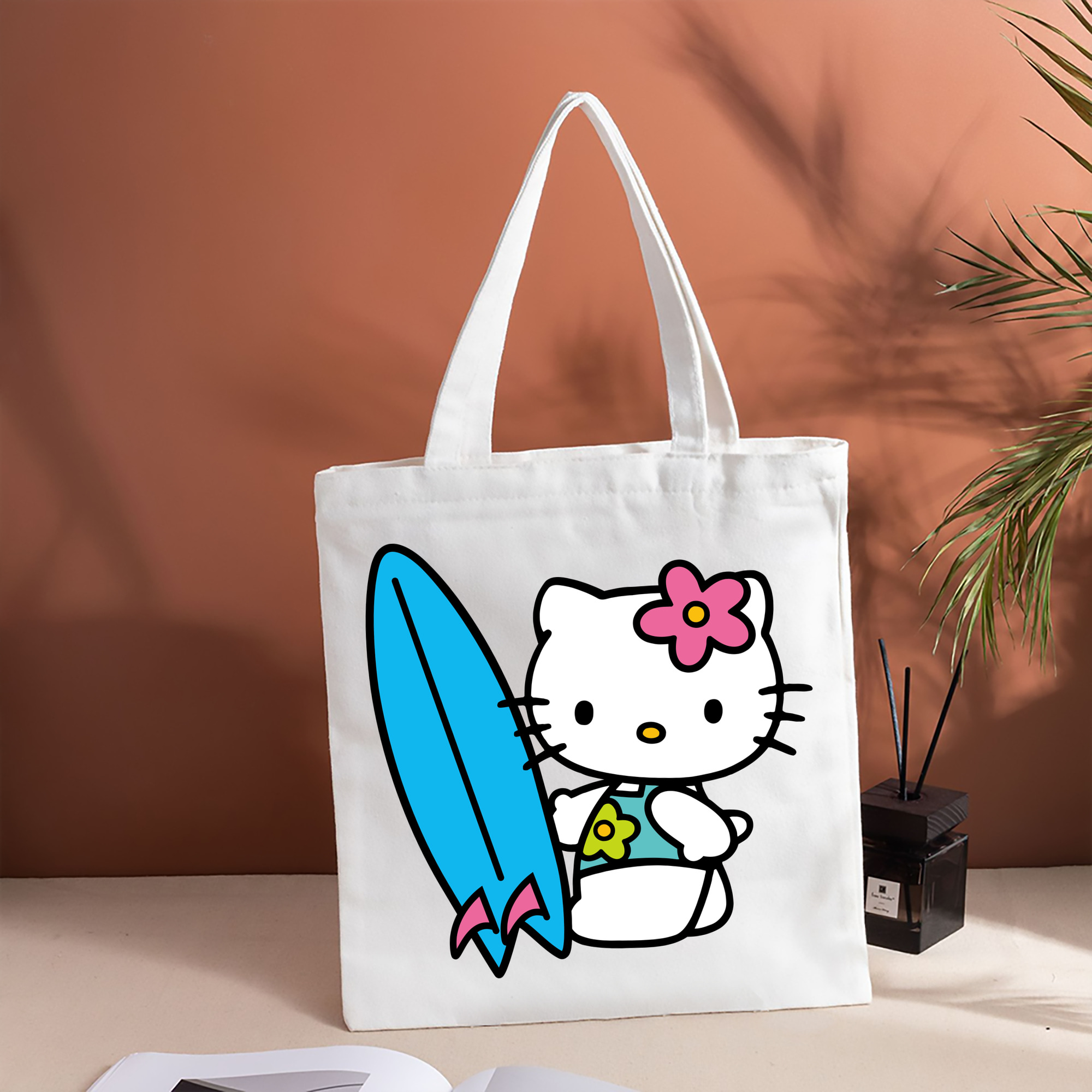 Hello Kitty ハローキティ 縦型キャンバス生地手提げバッグ　トートバッグ