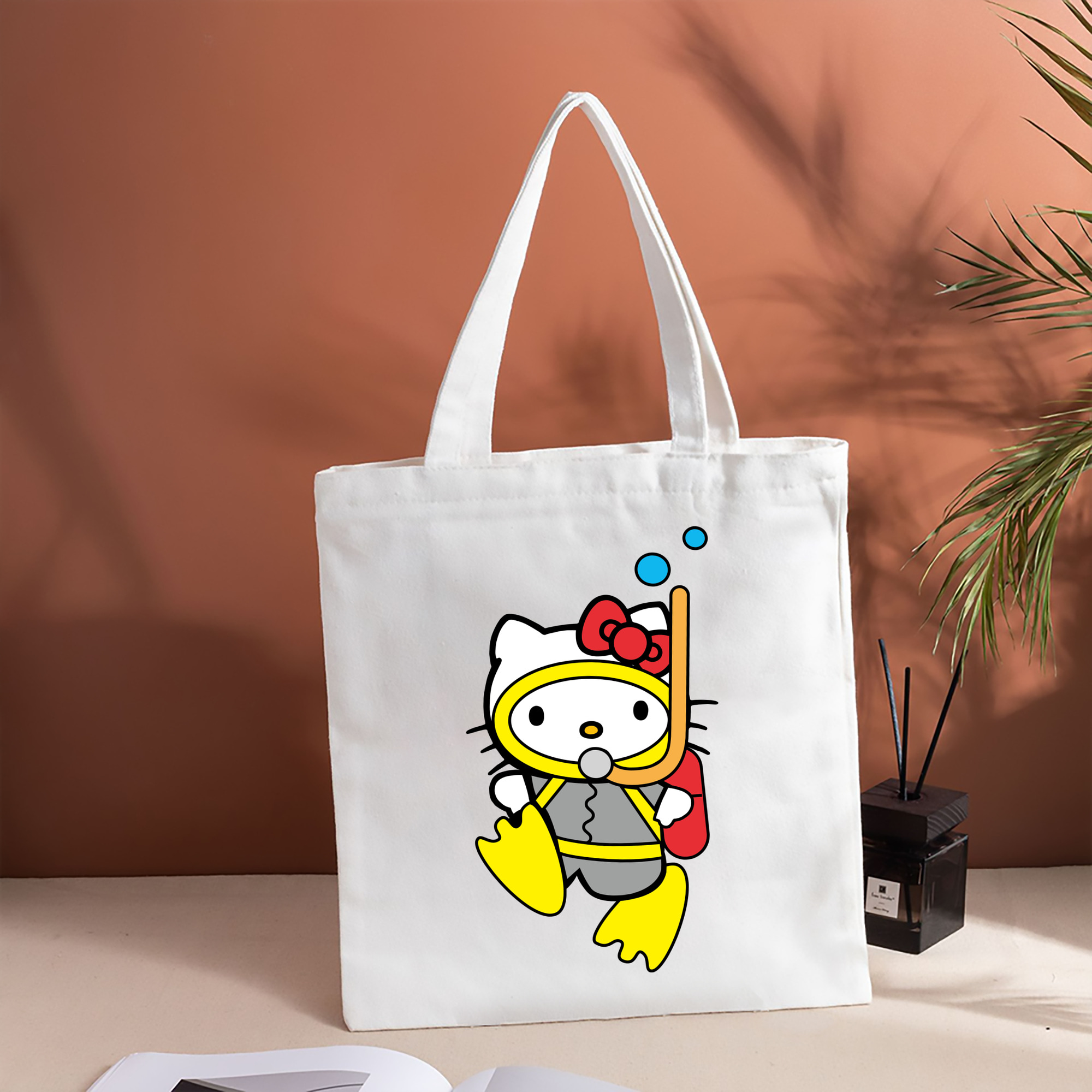 Hello Kitty ハローキティ 縦型キャンバス生地手提げバッグ　トートバッグ