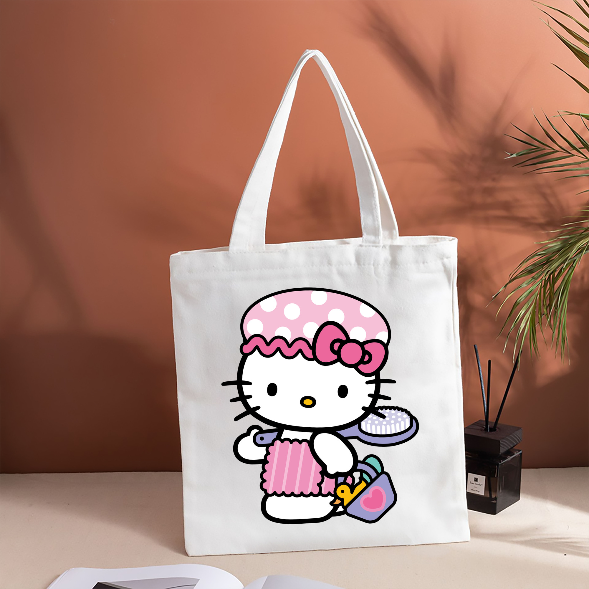 Hello Kitty ハローキティ 縦型キャンバス生地手提げバッグ　トートバッグ