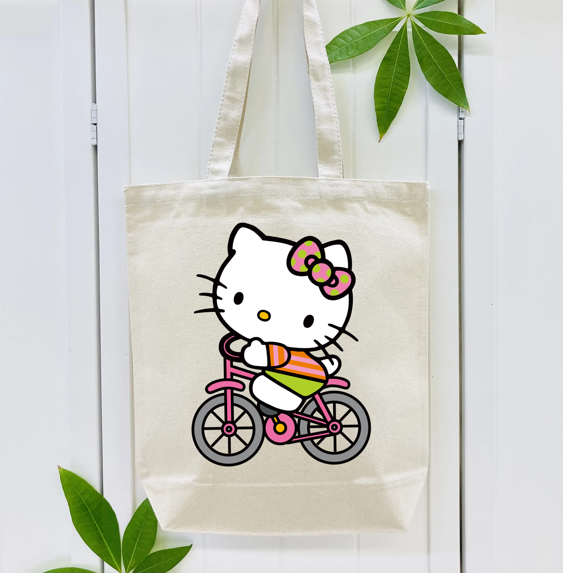 Hello Kitty ハローキティ 縦型キャンバス生地手提げバッグ　トートバッグ