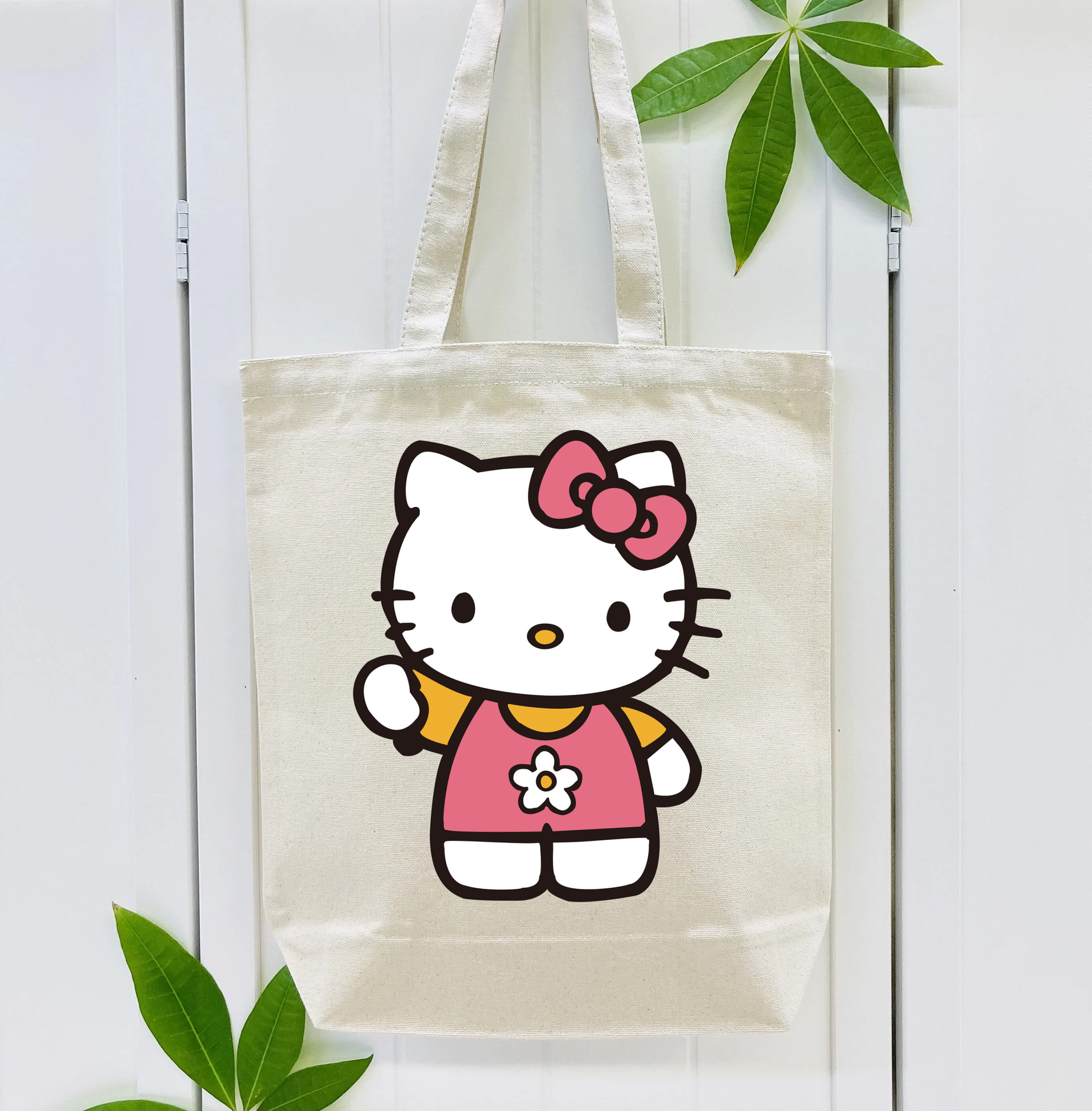Hello Kitty ハローキティ 縦型キャンバス生地手提げバッグ　トートバッグ
