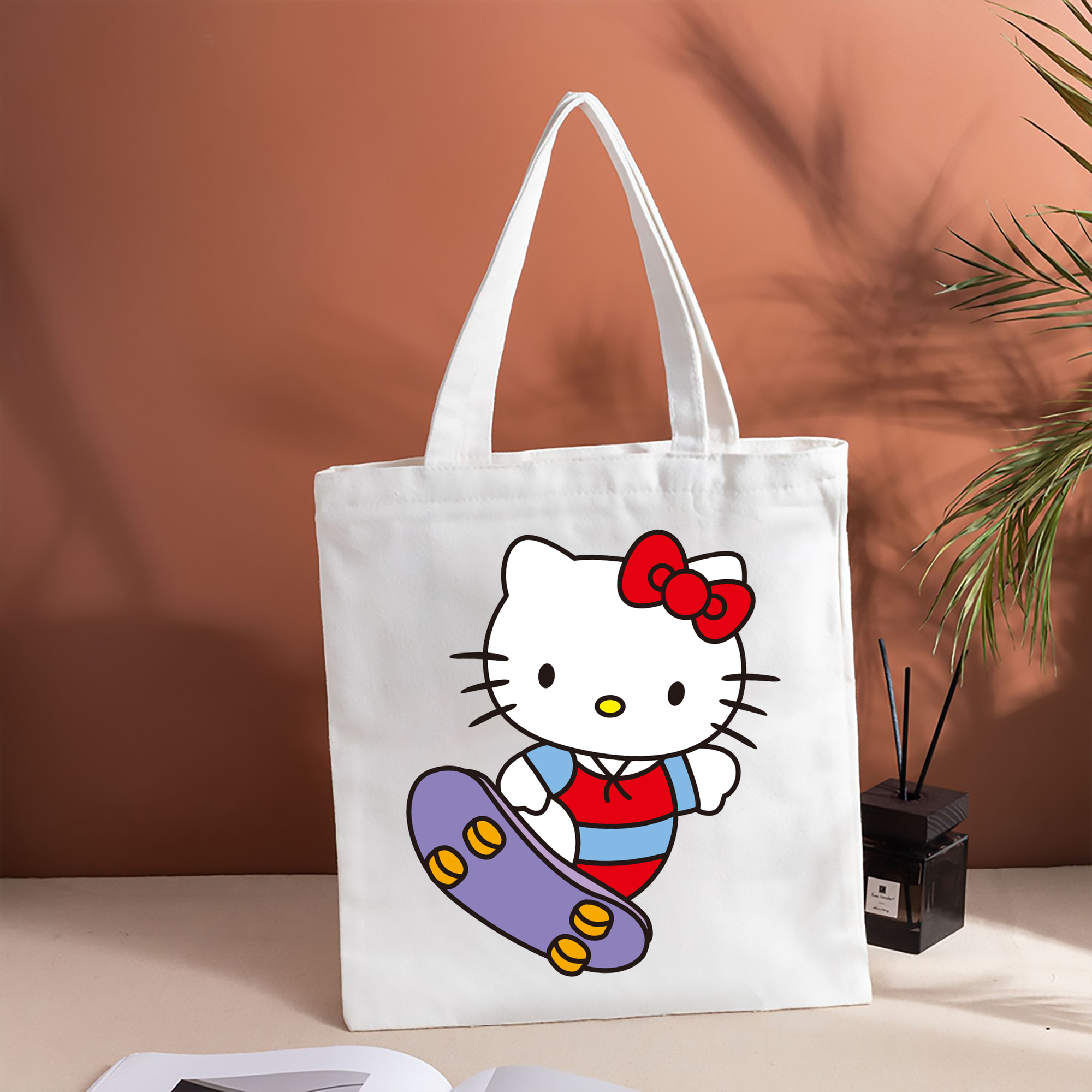 Hello Kitty ハローキティ 縦型キャンバス生地手提げバッグ　トートバッグ