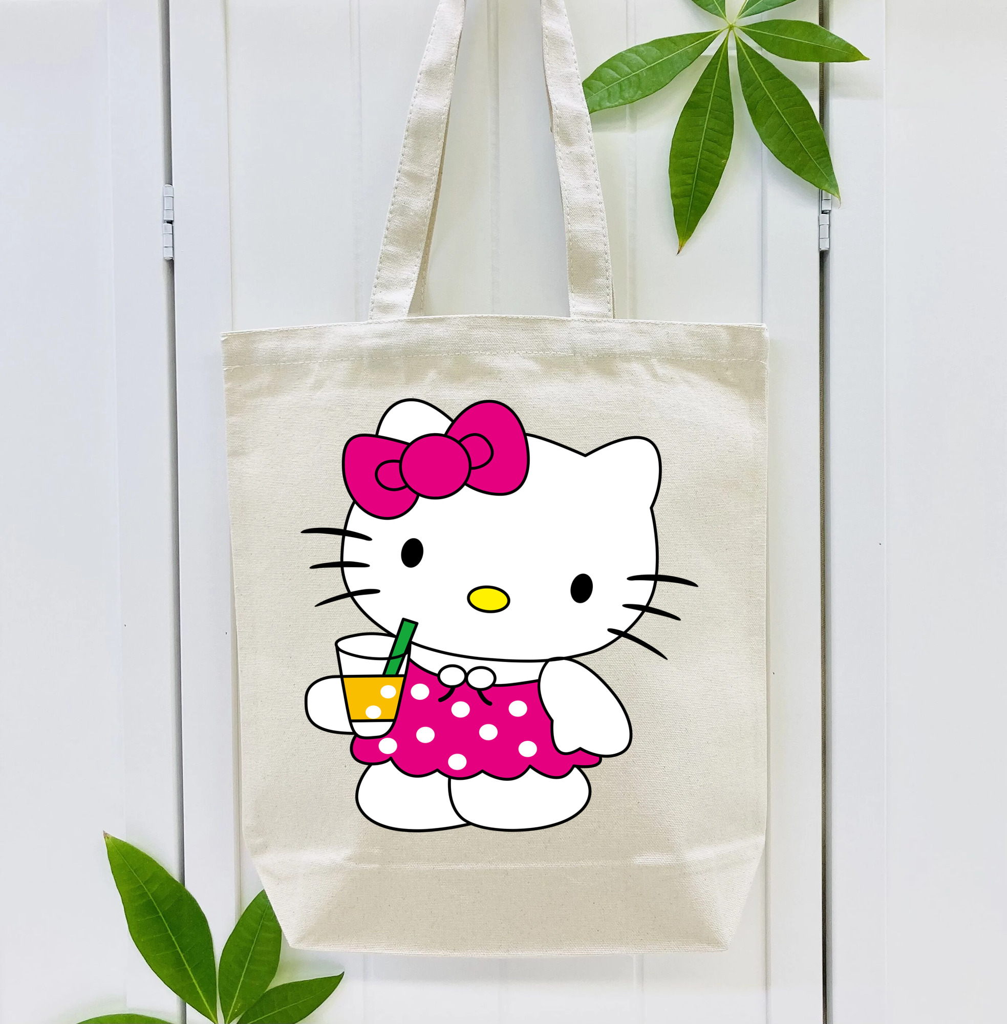 Hello Kitty ハローキティ 縦型キャンバス生地手提げバッグ　トートバッグ