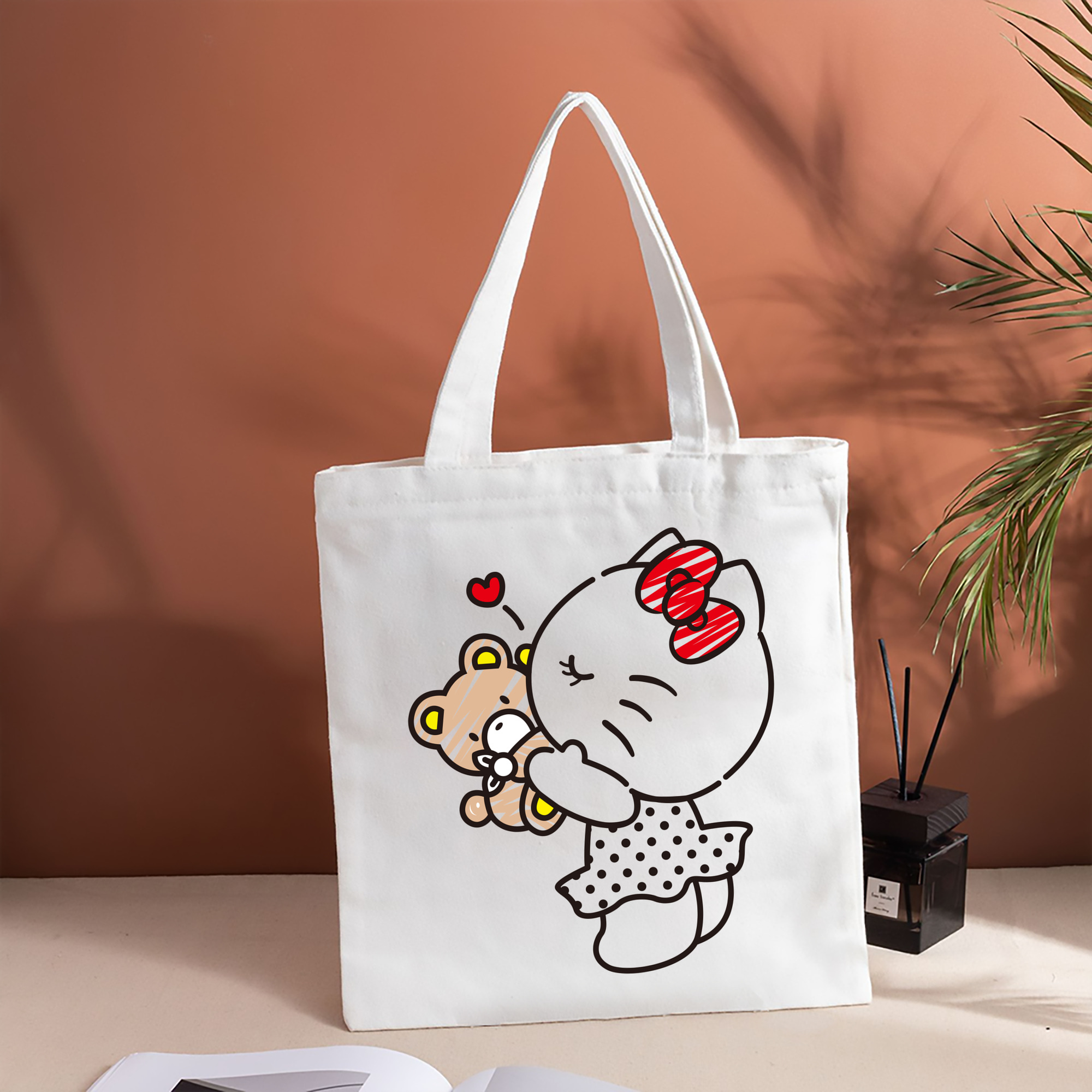 Hello Kitty ハローキティ 縦型キャンバス生地手提げバッグ　トートバッグ