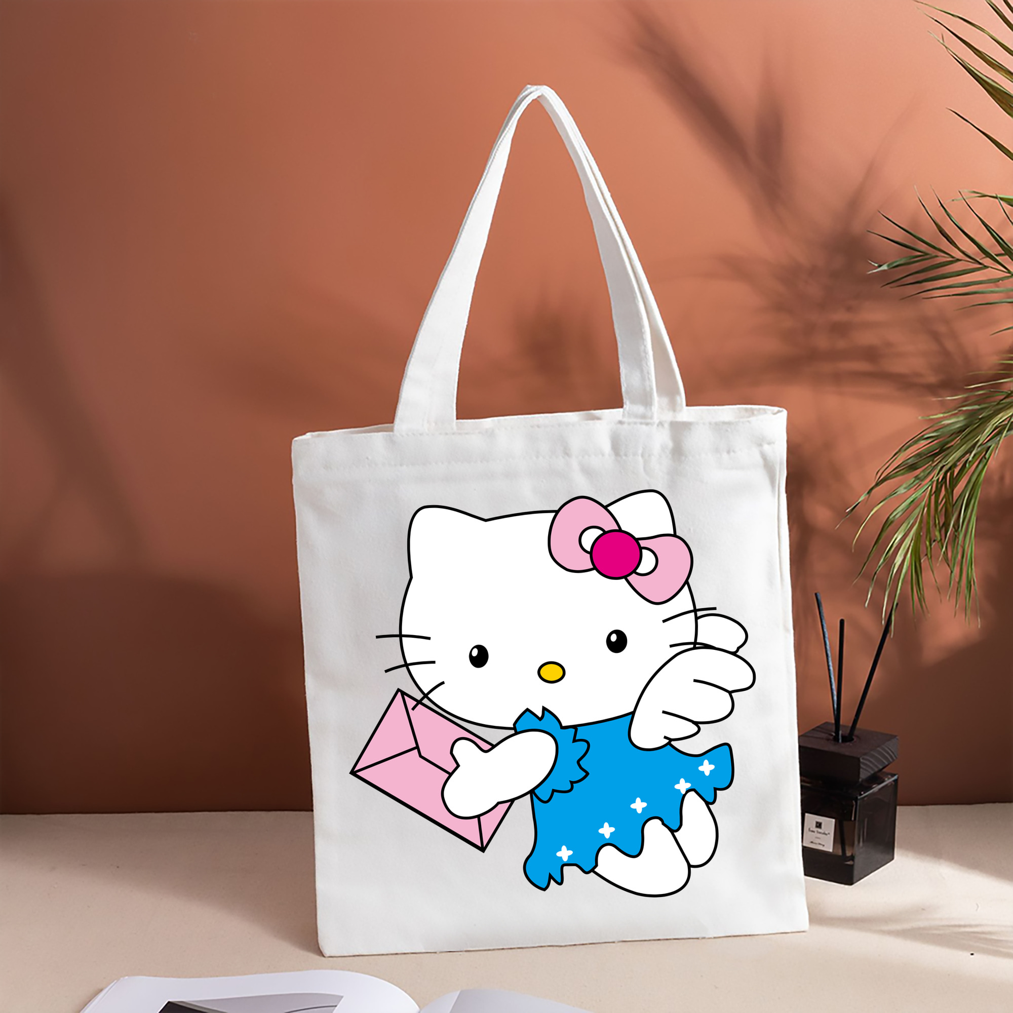 Hello Kitty ハローキティ 縦型キャンバス生地手提げバッグ　トートバッグ