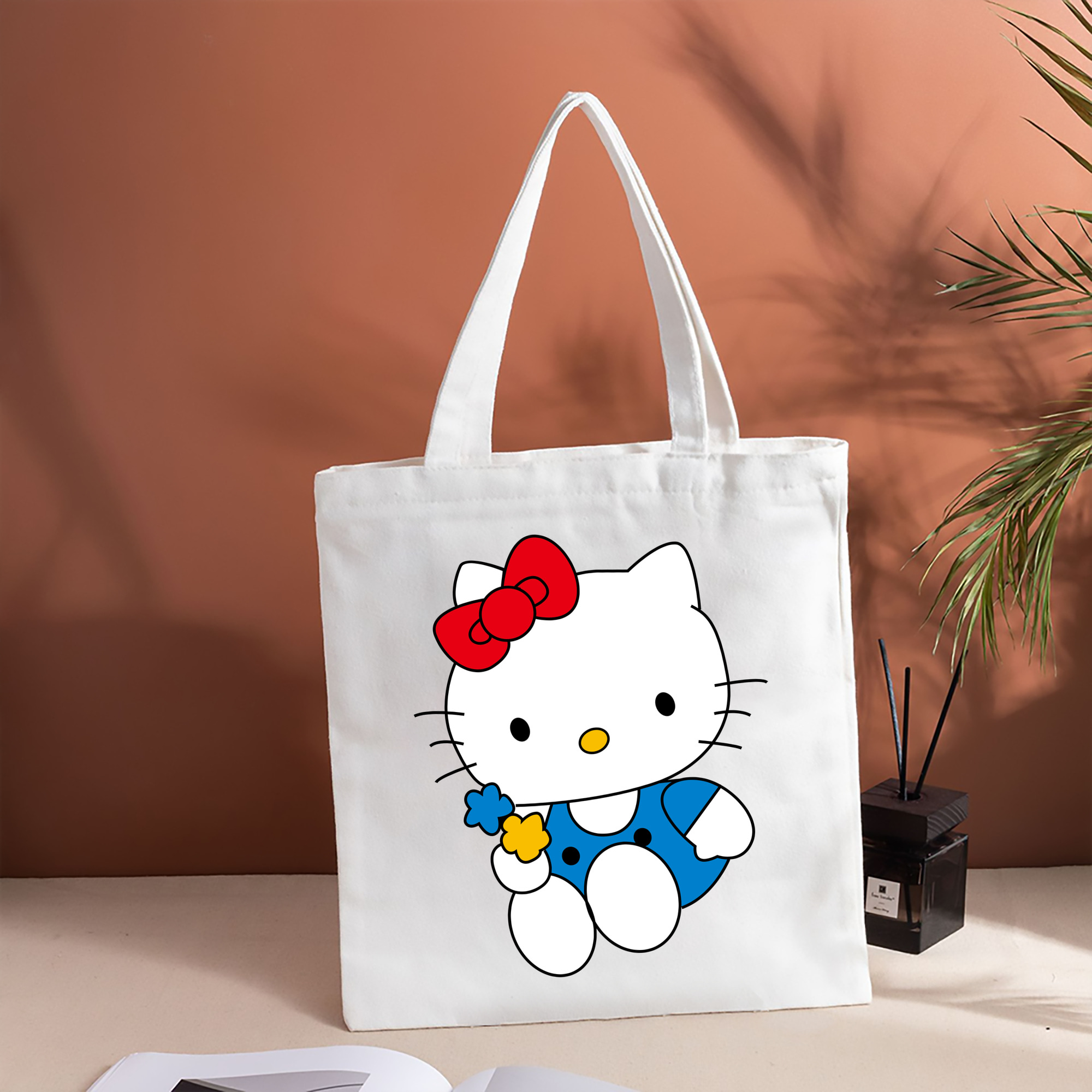 Hello Kitty ハローキティ 縦型キャンバス生地手提げバッグ　トートバッグ