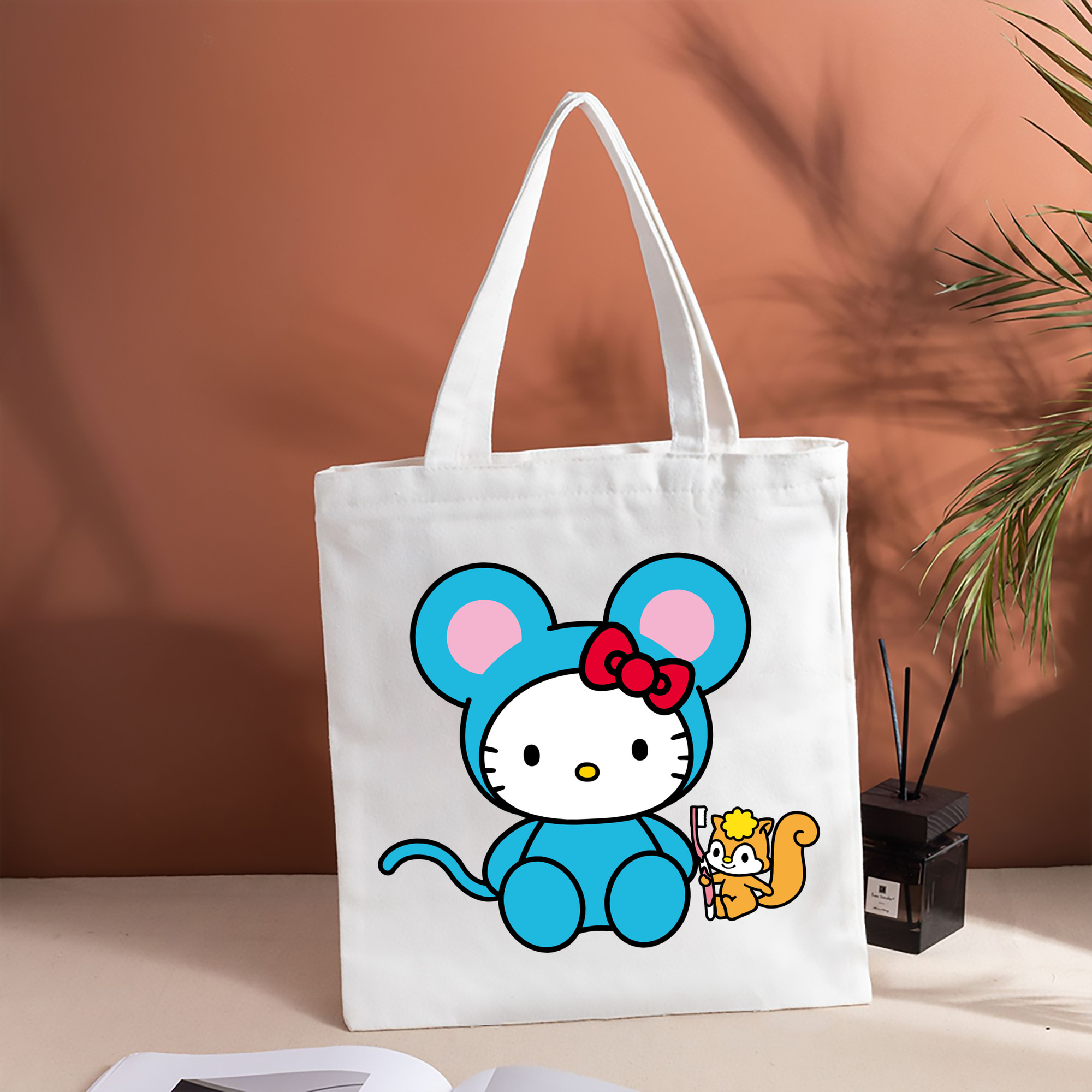 Hello Kitty ハローキティ 縦型キャンバス生地手提げバッグ　トートバッグ