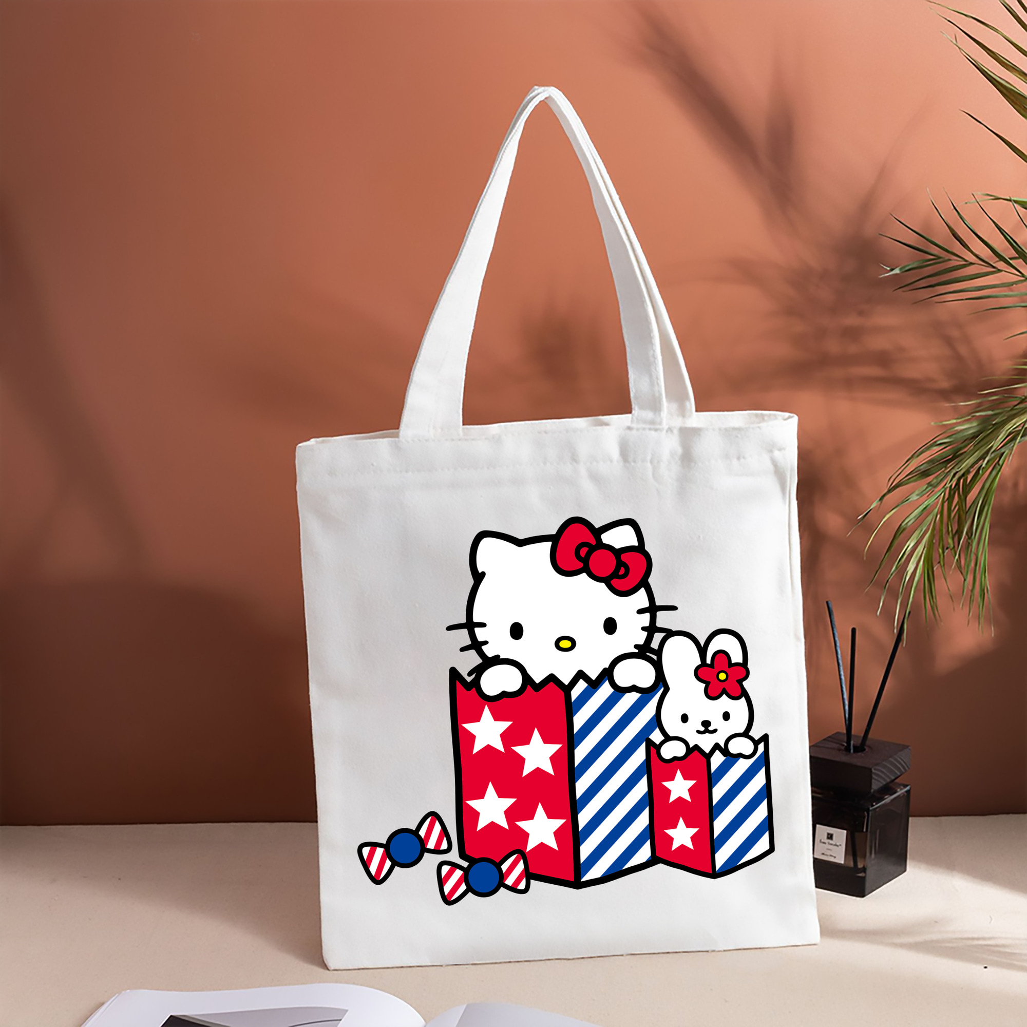 Hello Kitty ハローキティ 縦型キャンバス生地手提げバッグ　トートバッグ