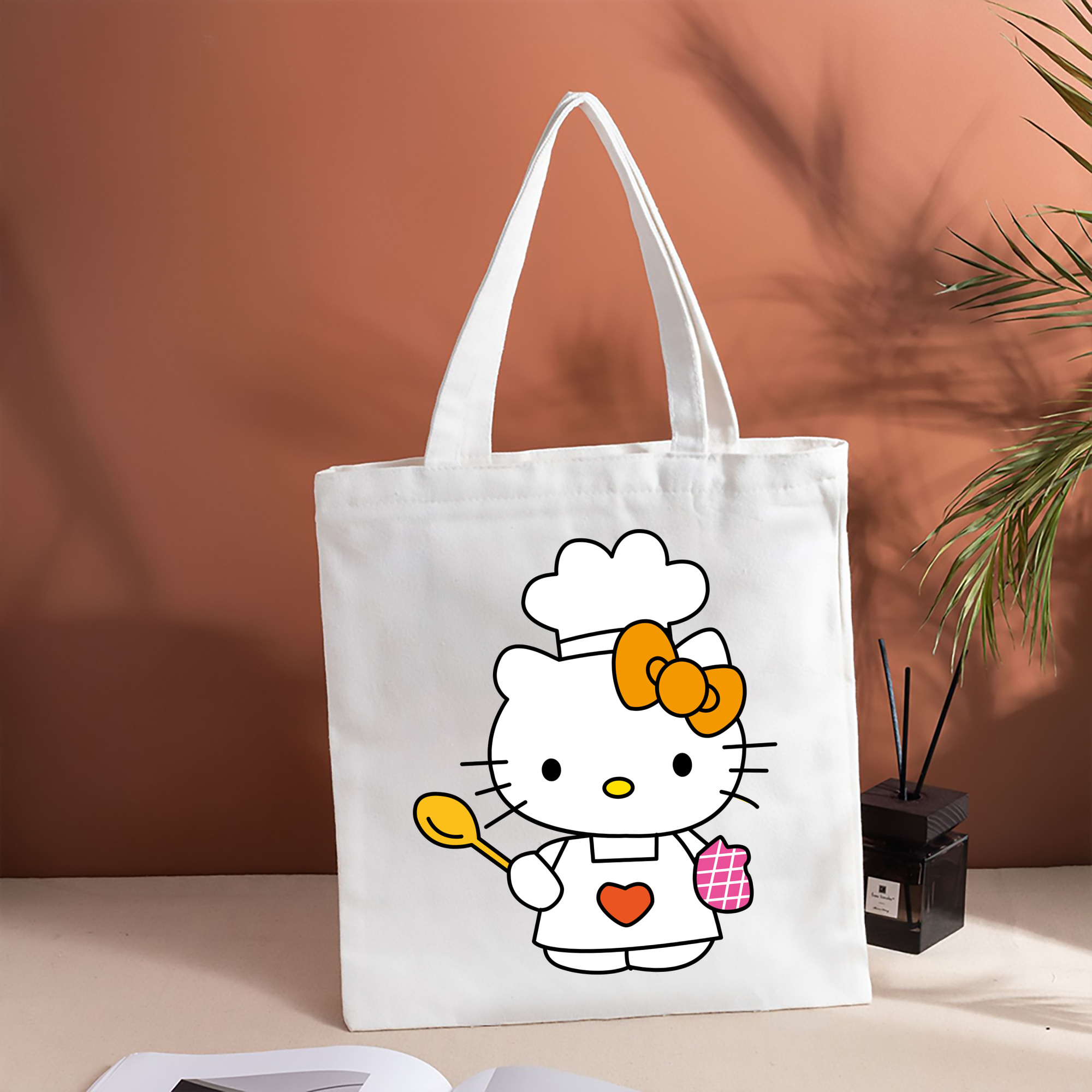 Hello Kitty ハローキティ 縦型キャンバス生地手提げバッグ　トートバッグ