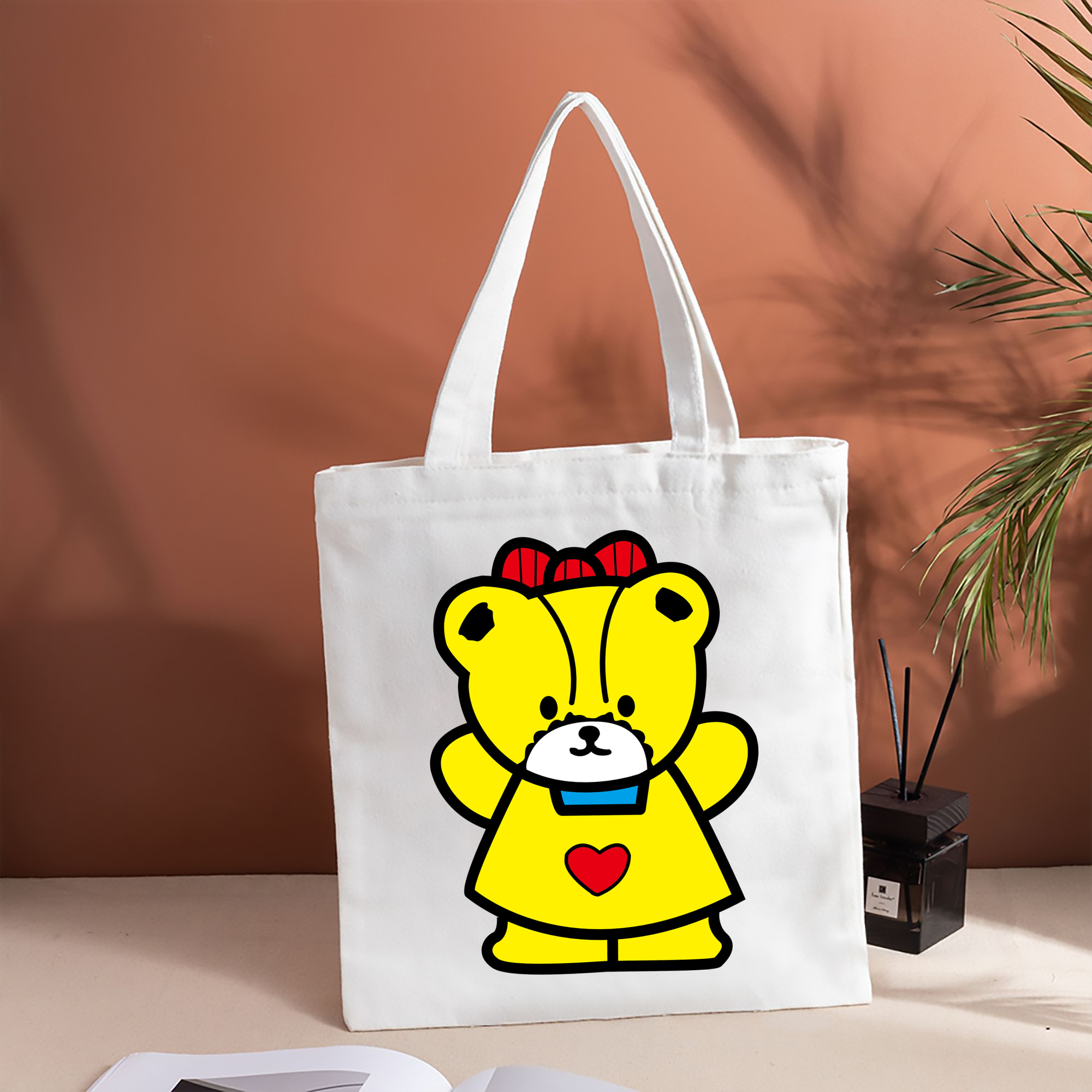 Hello Kitty ハローキティ 縦型キャンバス生地手提げバッグ　トートバッグ