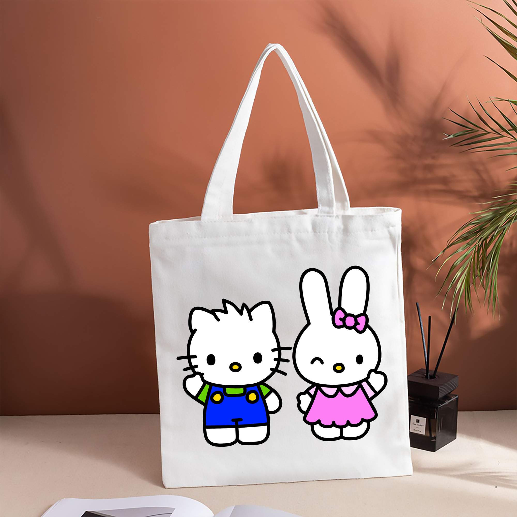 Hello Kitty ハローキティ 縦型キャンバス生地手提げバッグ　トートバッグ