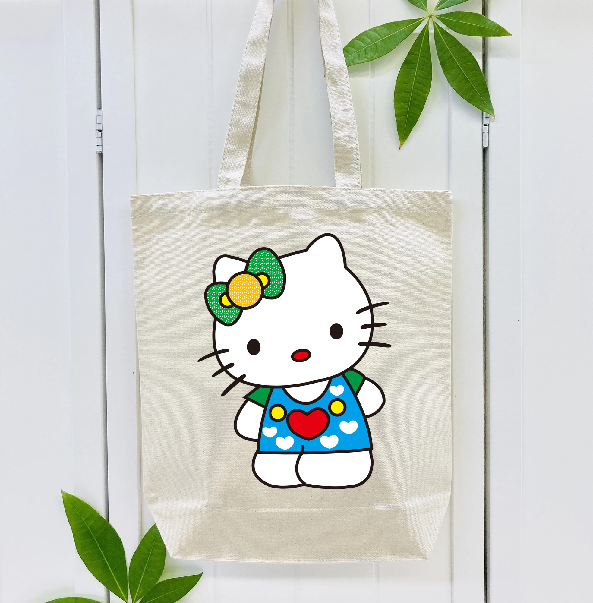 Hello Kitty ハローキティ 縦型キャンバス生地手提げバッグ　トートバッグ