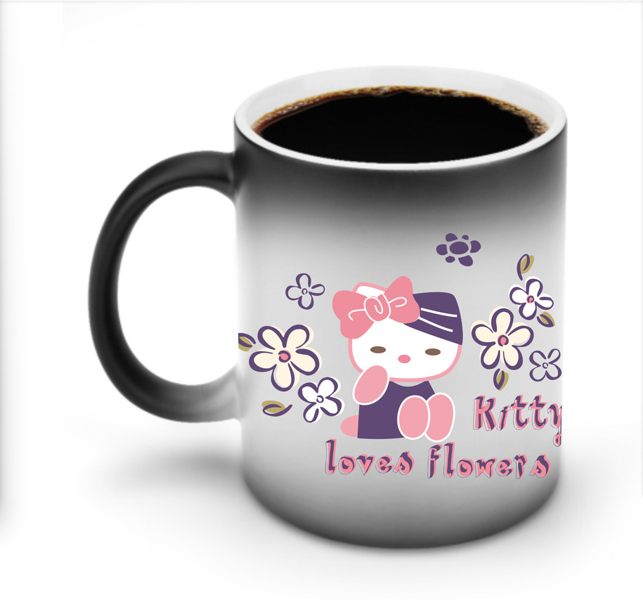 （画像用） Hello Kitty ハローキティ 温度変色マグカップ