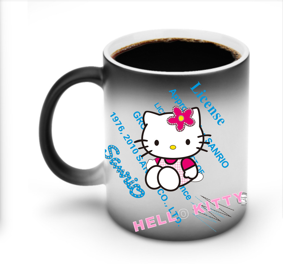 （画像用） Hello Kitty ハローキティ 温度変色マグカップ