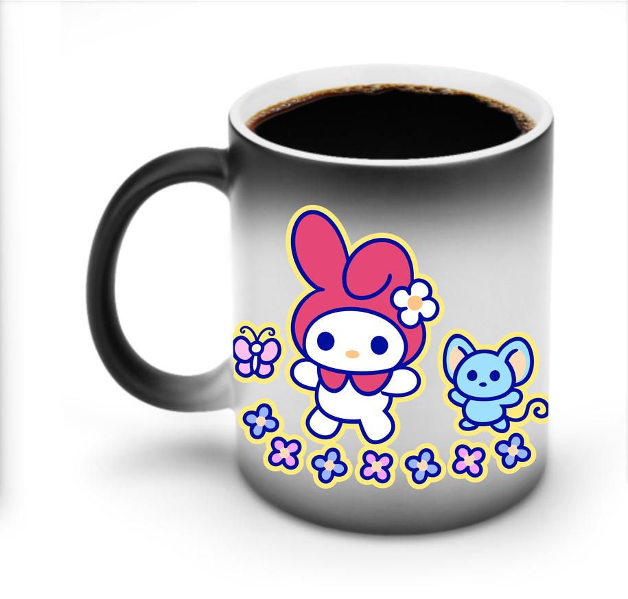 （画像用） Hello Kitty ハローキティ 温度変色マグカップ