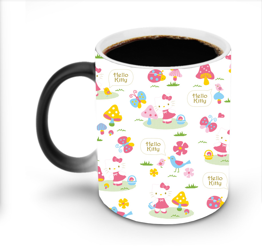 （画像用） Hello Kitty ハローキティ 温度変色マグカップ