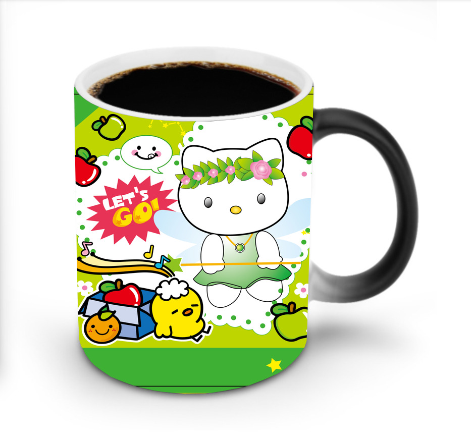 （画像用） Hello Kitty ハローキティ 温度変色マグカップ