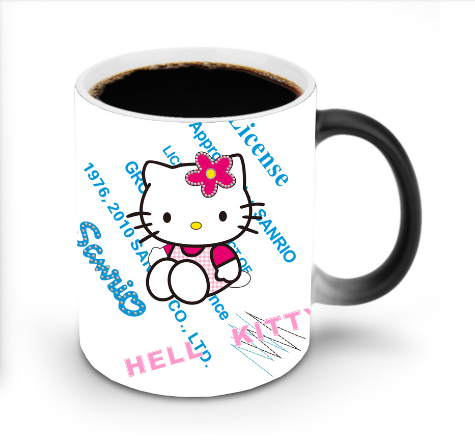 （画像用） Hello Kitty ハローキティ 温度変色マグカップ