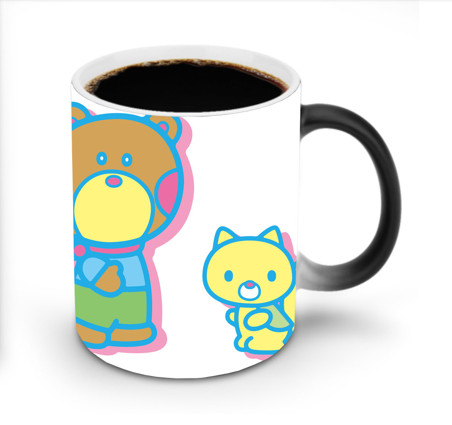 （画像用） Hello Kitty ハローキティ 温度変色マグカップ