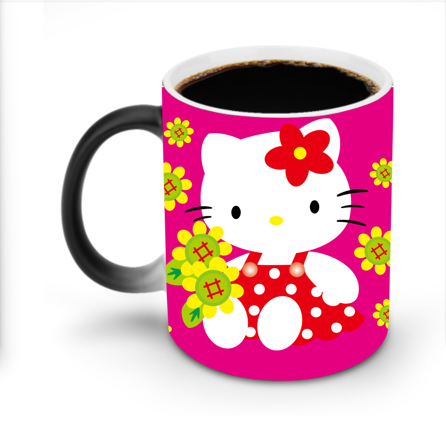 （画像用） Hello Kitty ハローキティ 温度変色マグカップ