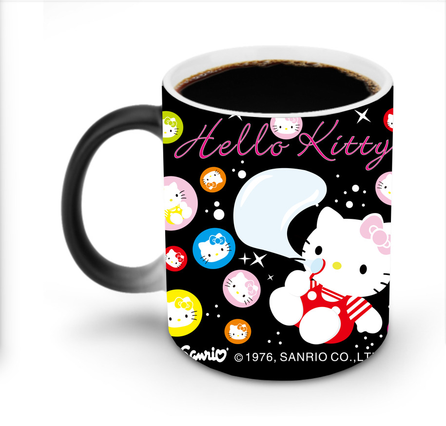 （画像用） Hello Kitty ハローキティ 温度変色マグカップ