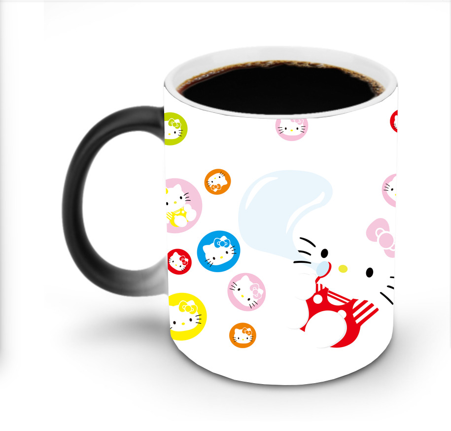 （画像用） Hello Kitty ハローキティ 温度変色マグカップ