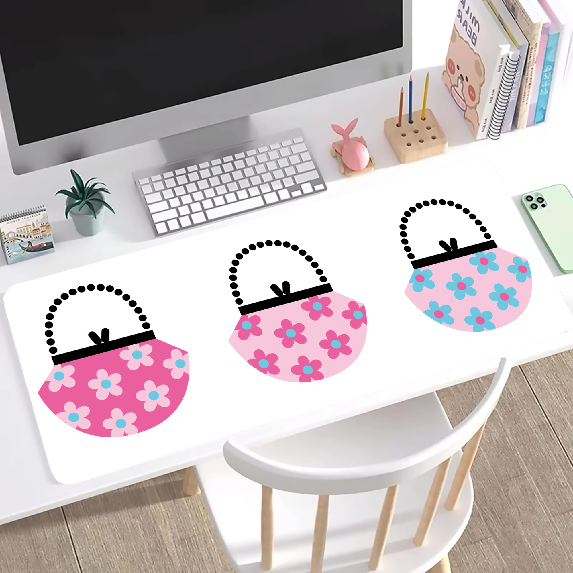 （画像用） Hello Kitty ハローキティ ステッチ加工 大判デスクマット／滑り止めマウスパッド