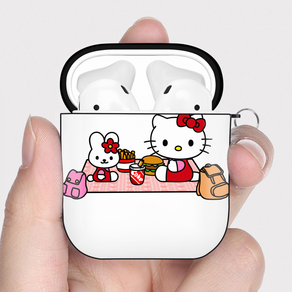 （画像用） Hello Kitty ハローキティ AirPods 第2世代保護ケース ハードシェル ブラック 耐衝撃・防指紋・カラビナ付き